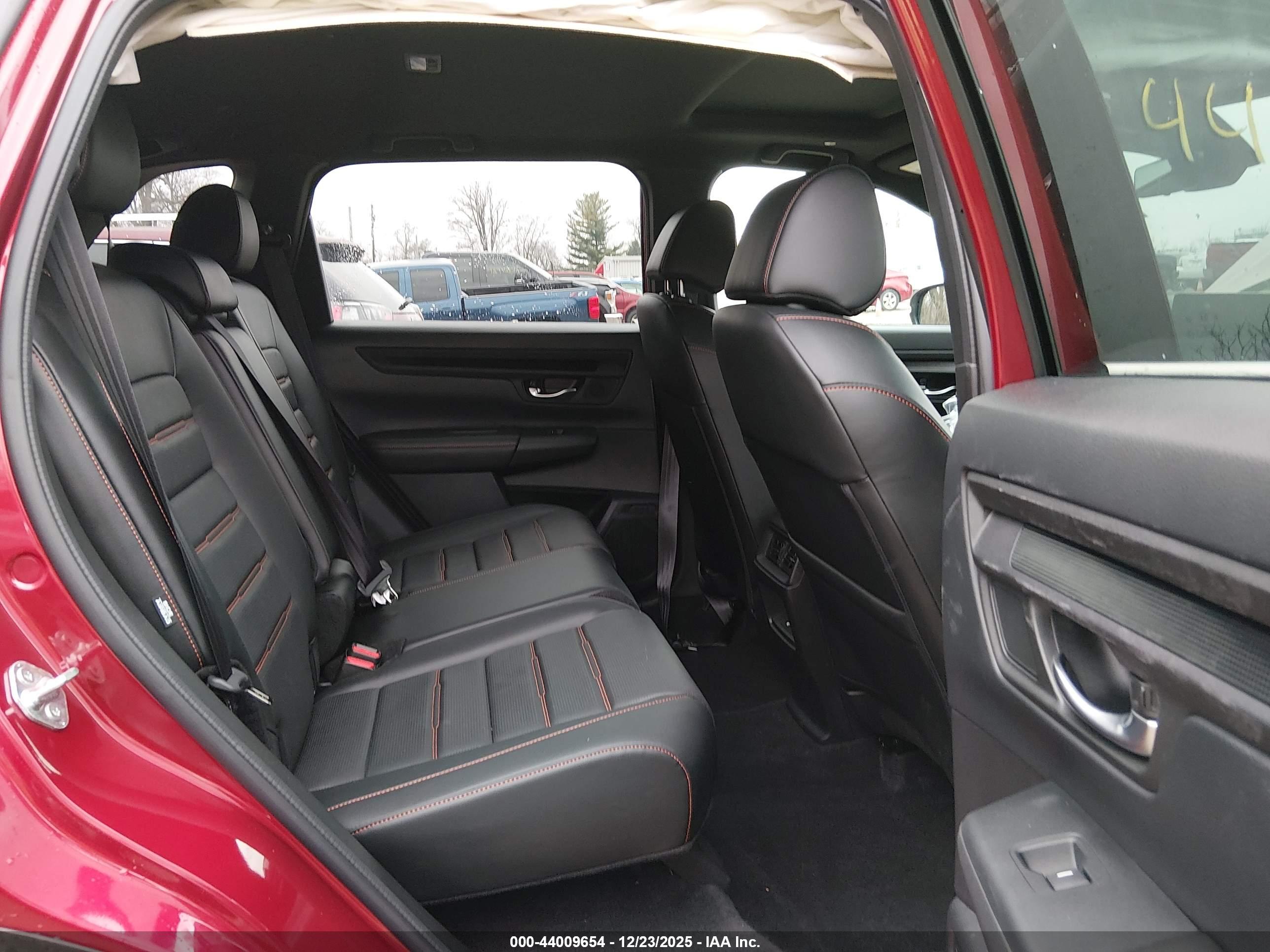 HONDA CR-V image 8