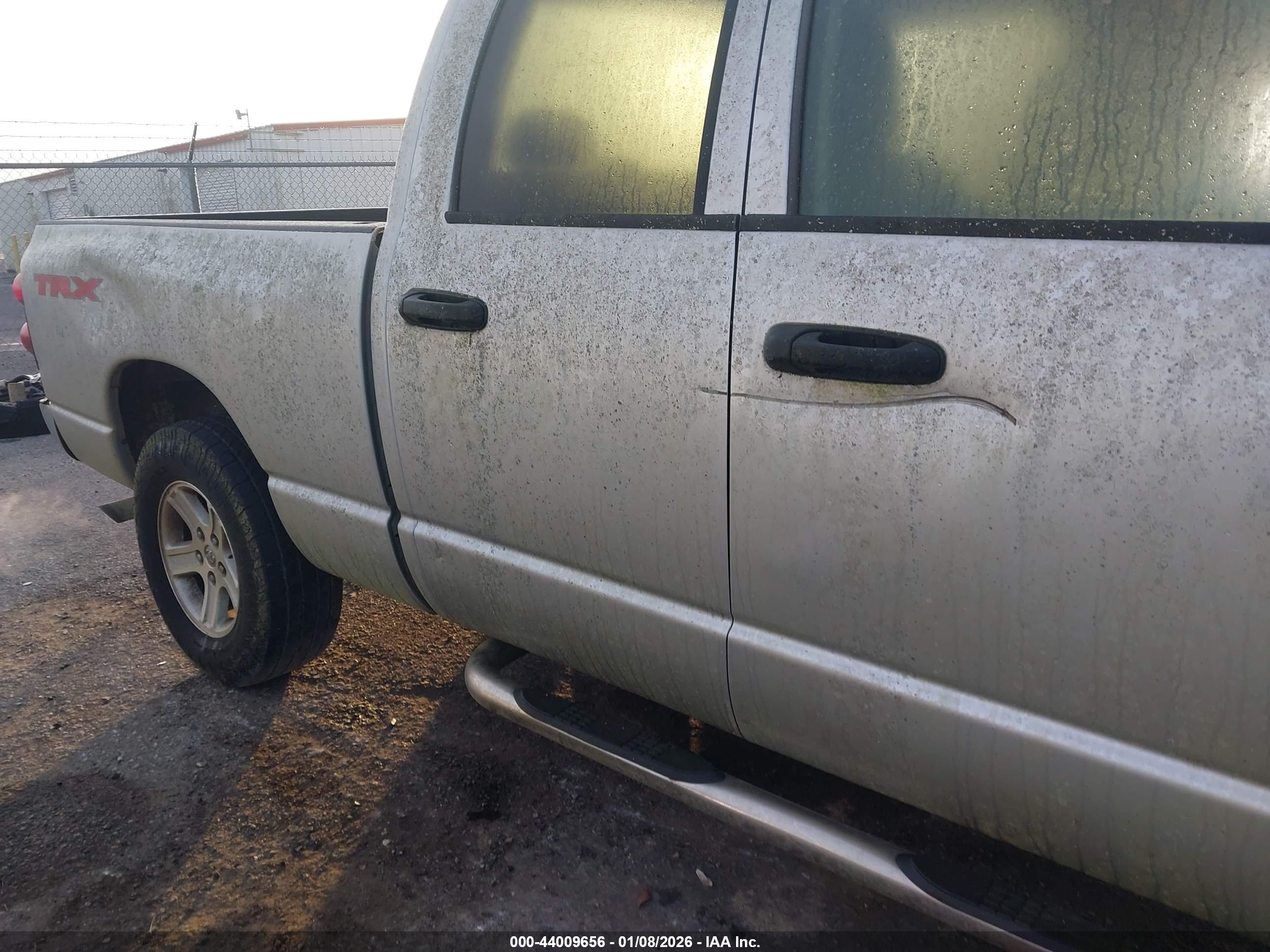 DODGE RAM image 6