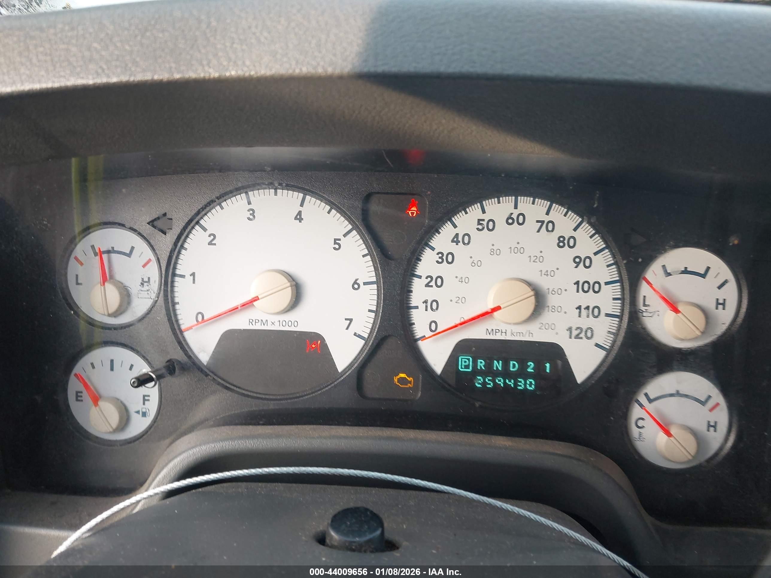 DODGE RAM image 7