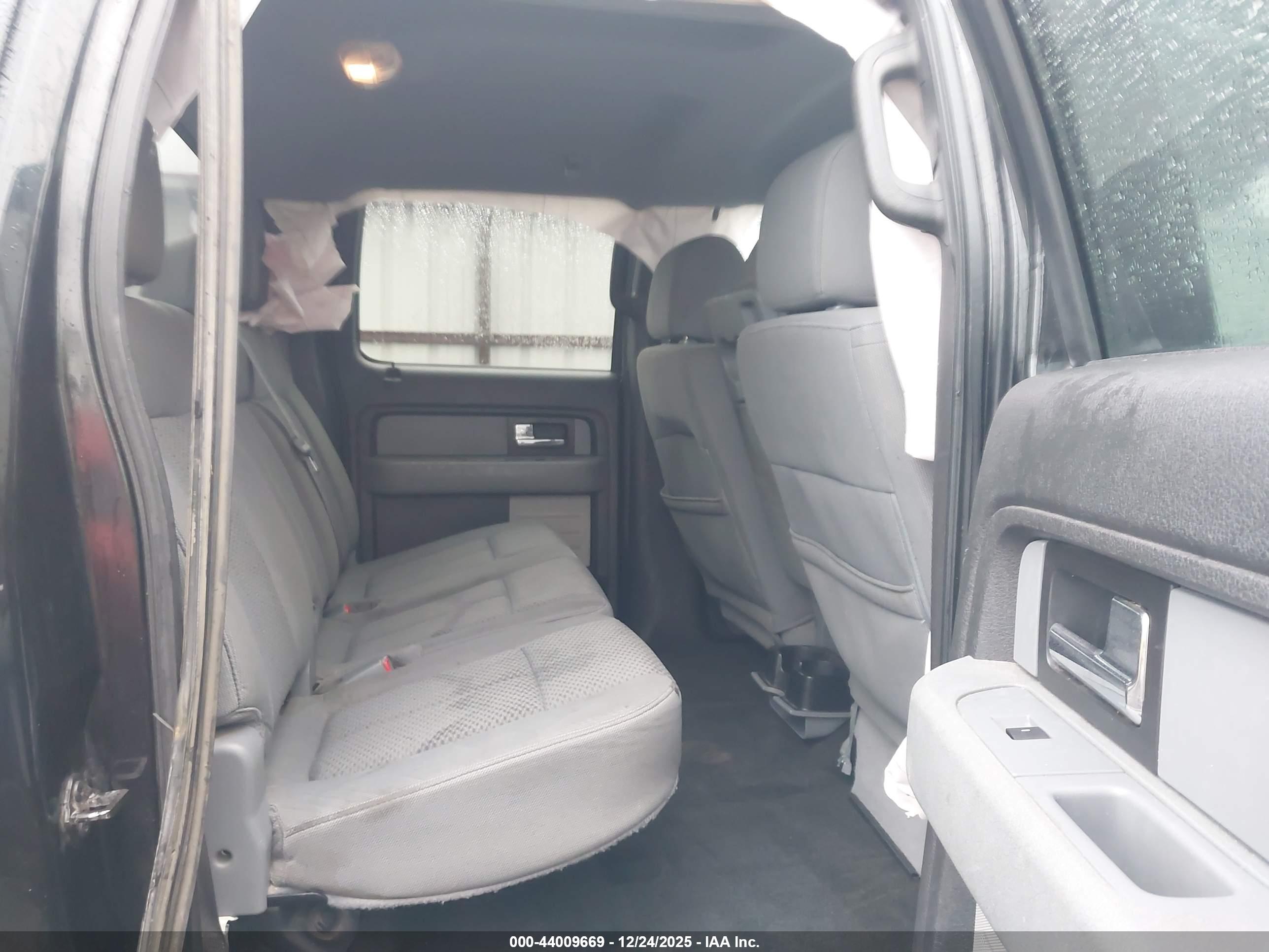 FORD F-150 image 8