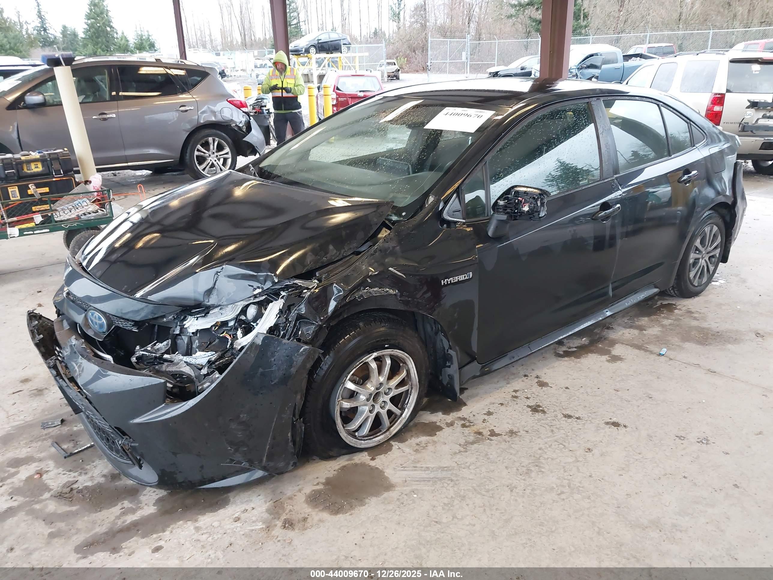 TOYOTA COROLLA image 2