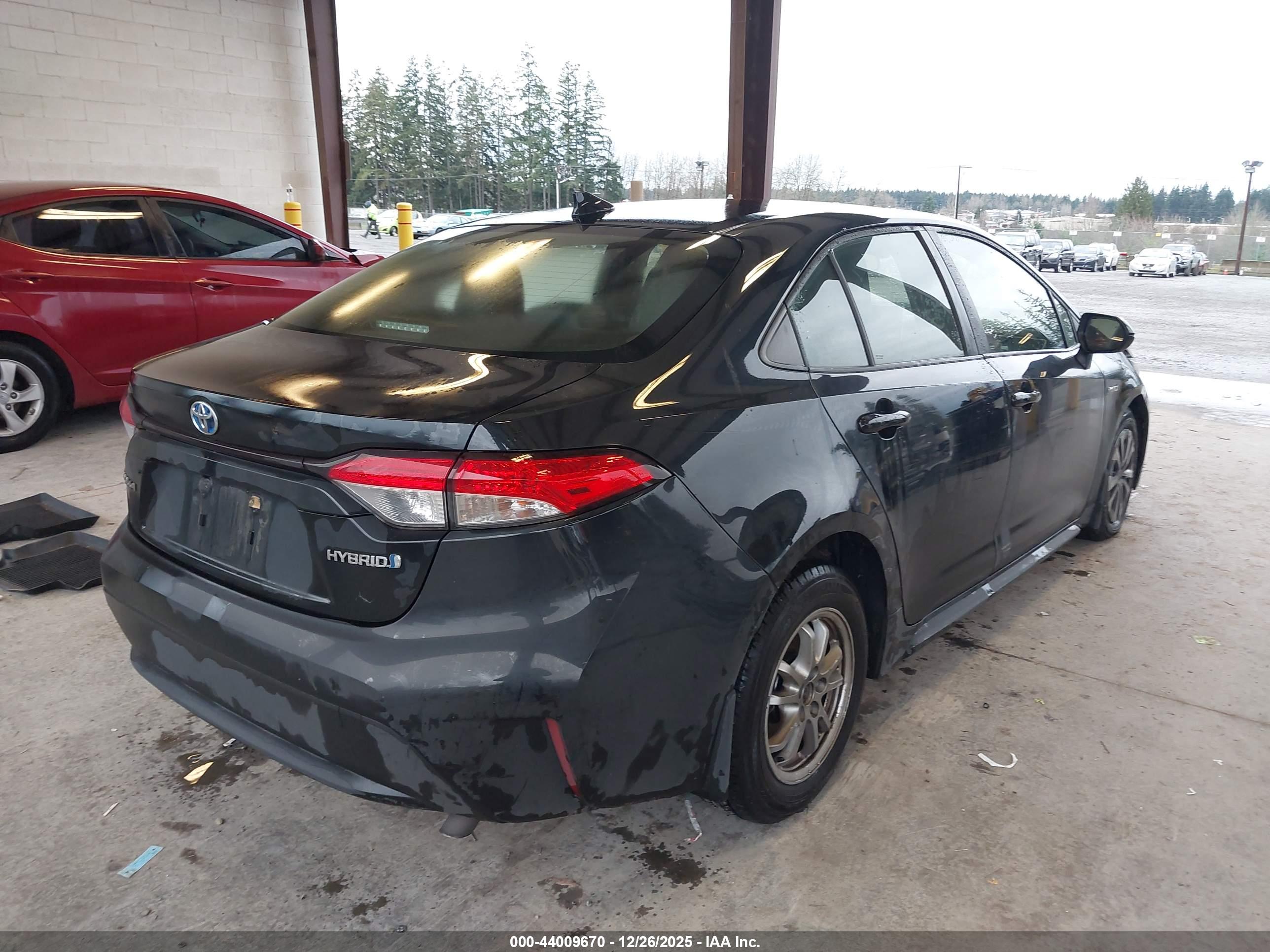 TOYOTA COROLLA image 4