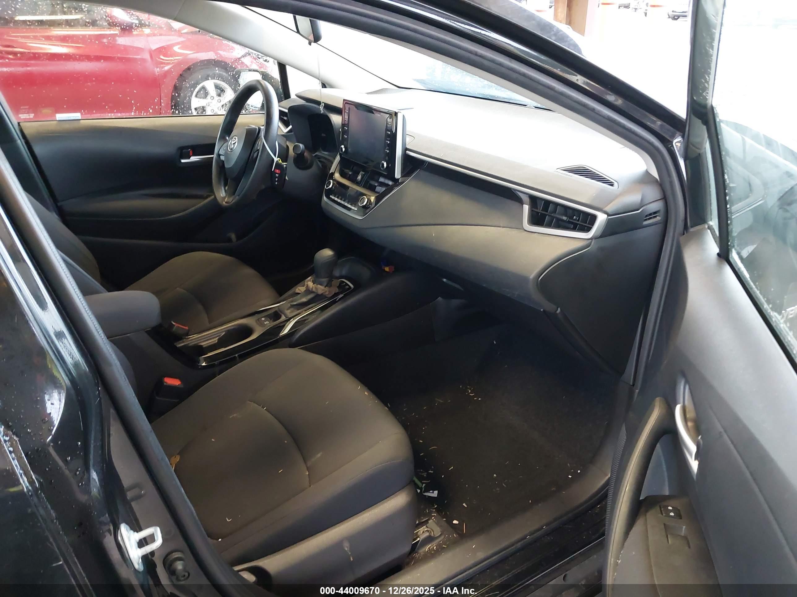 TOYOTA COROLLA image 5