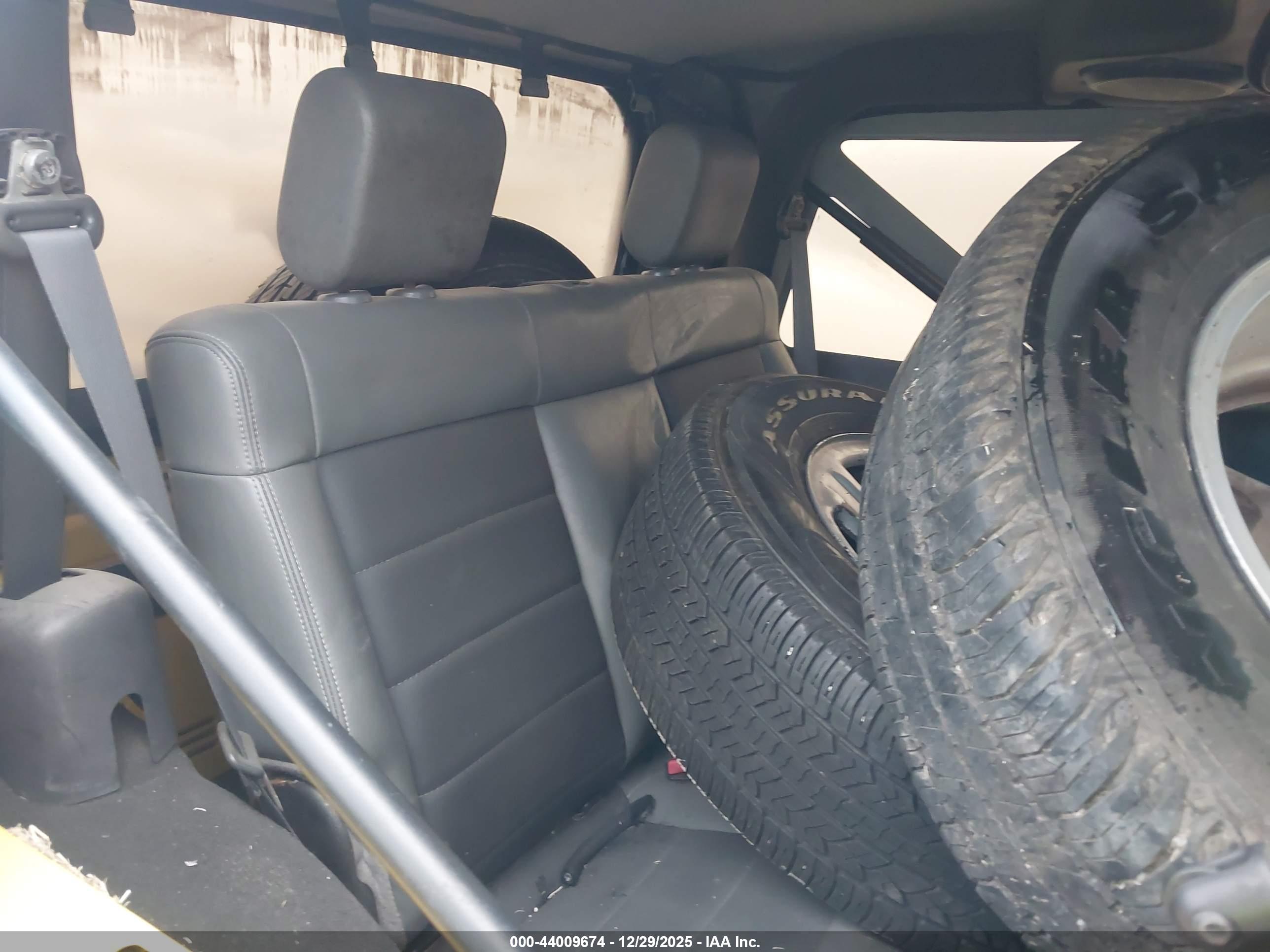JEEP WRANGLER image 8