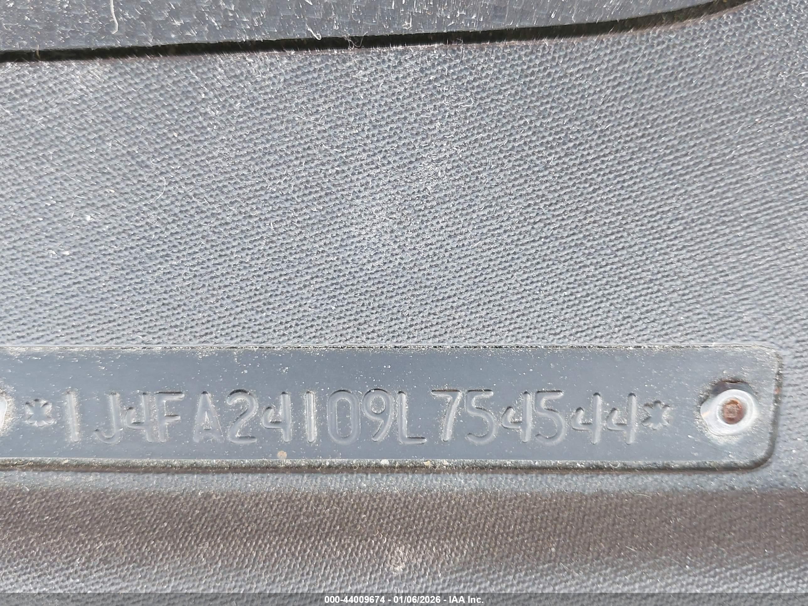 JEEP WRANGLER image 9