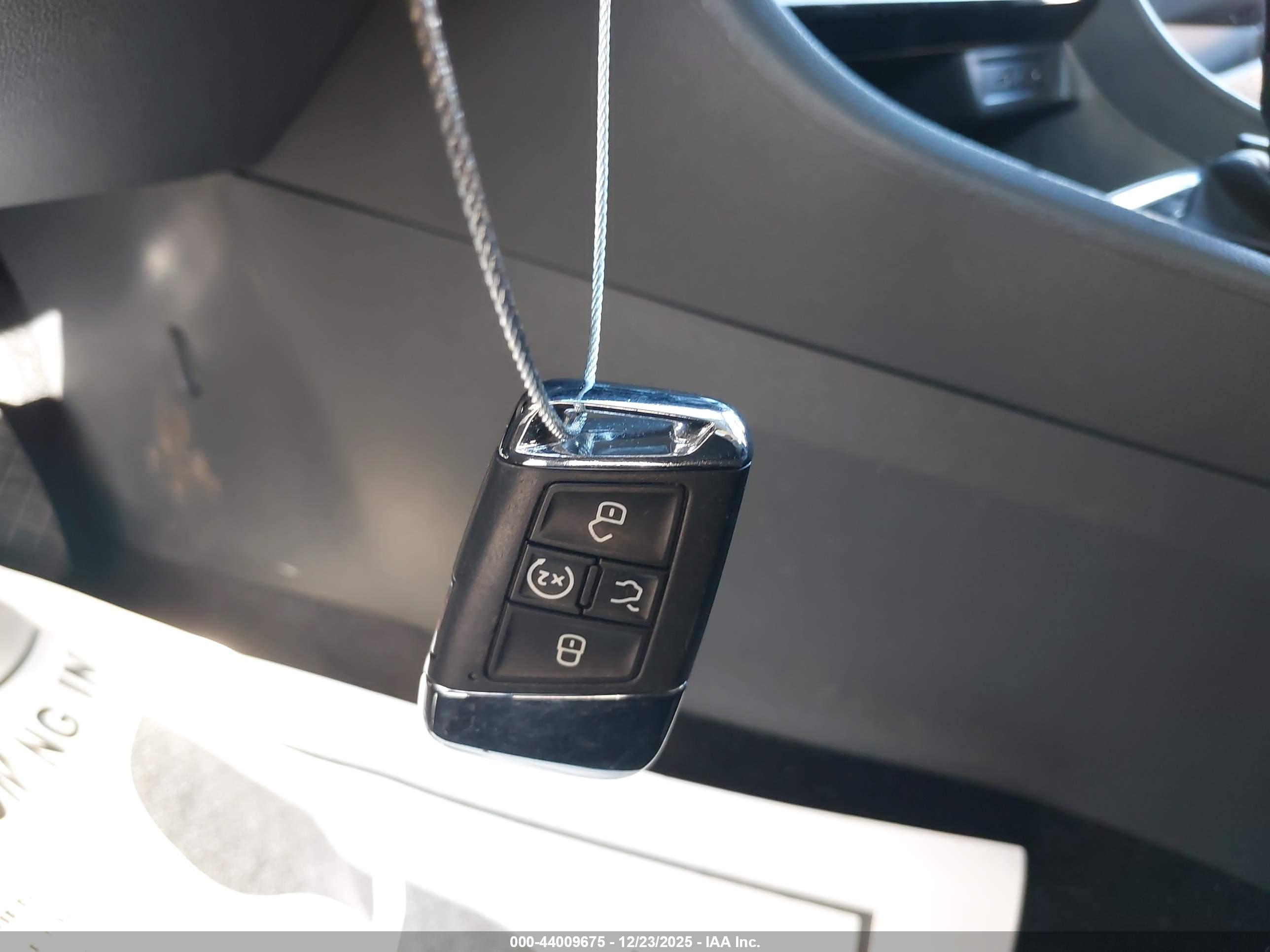 VOLKSWAGEN JETTA image 11