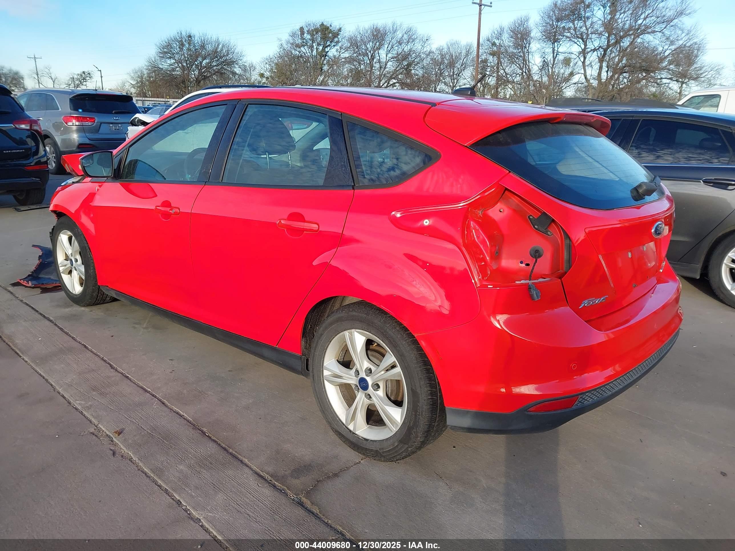 FORD FOCUS image 3