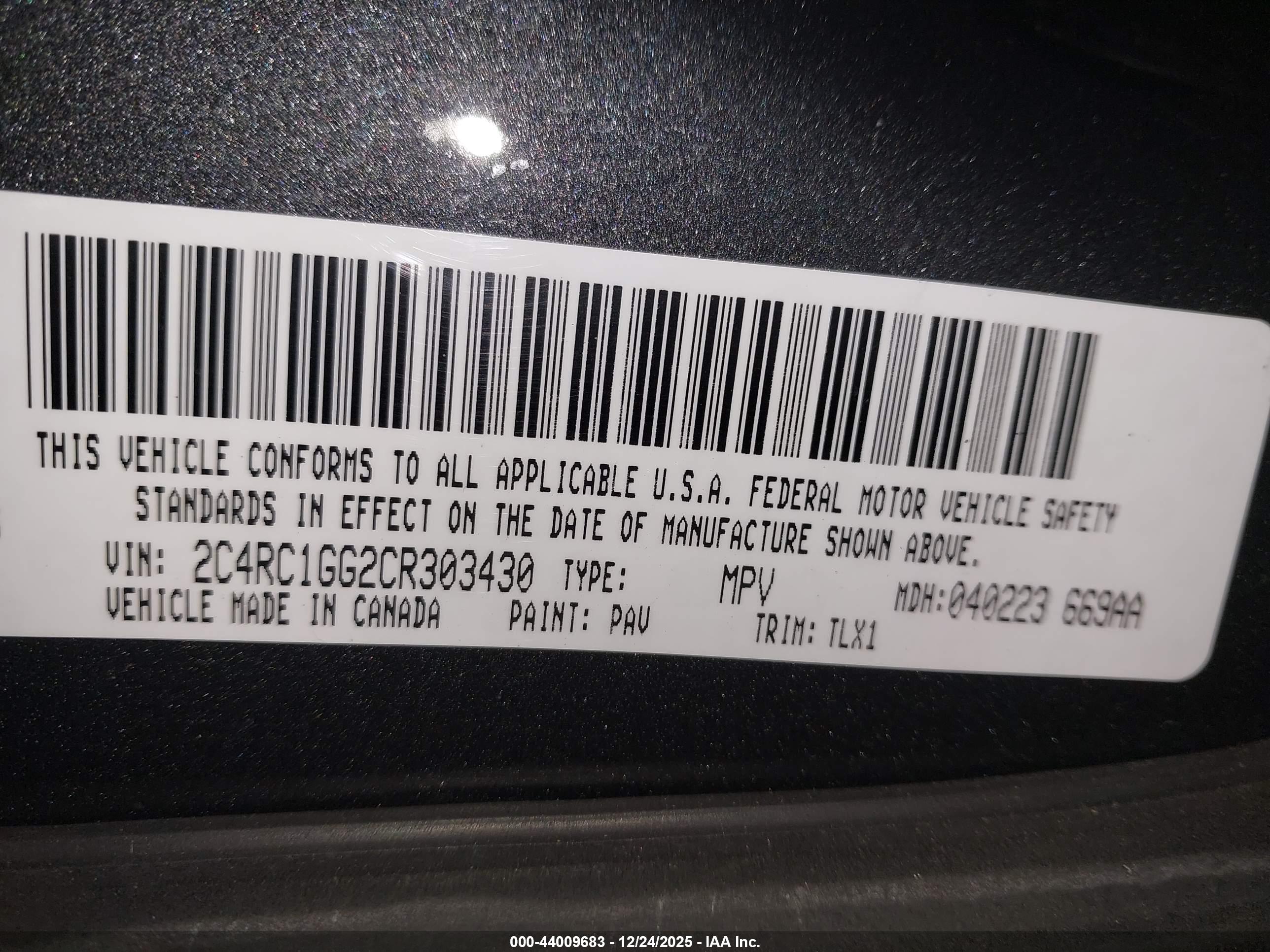 CHRYSLER TOWN image 9