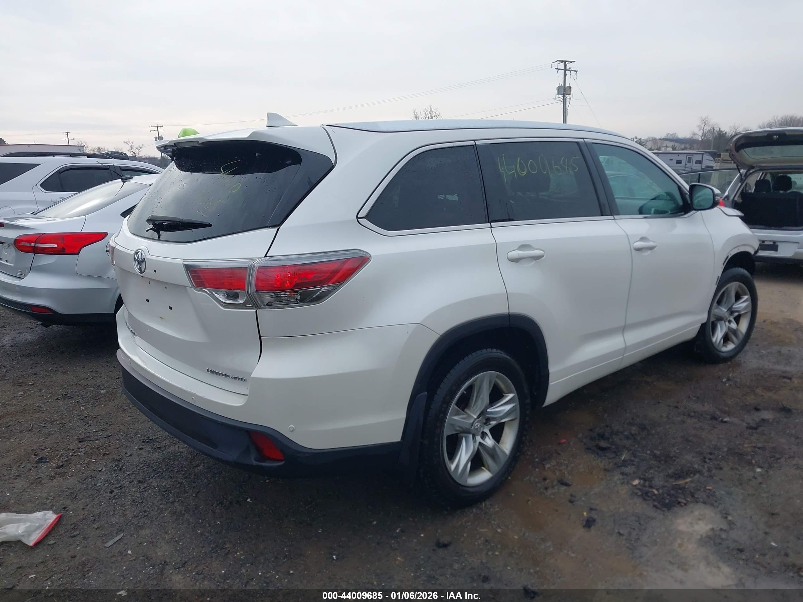 TOYOTA HIGHLANDER image 4