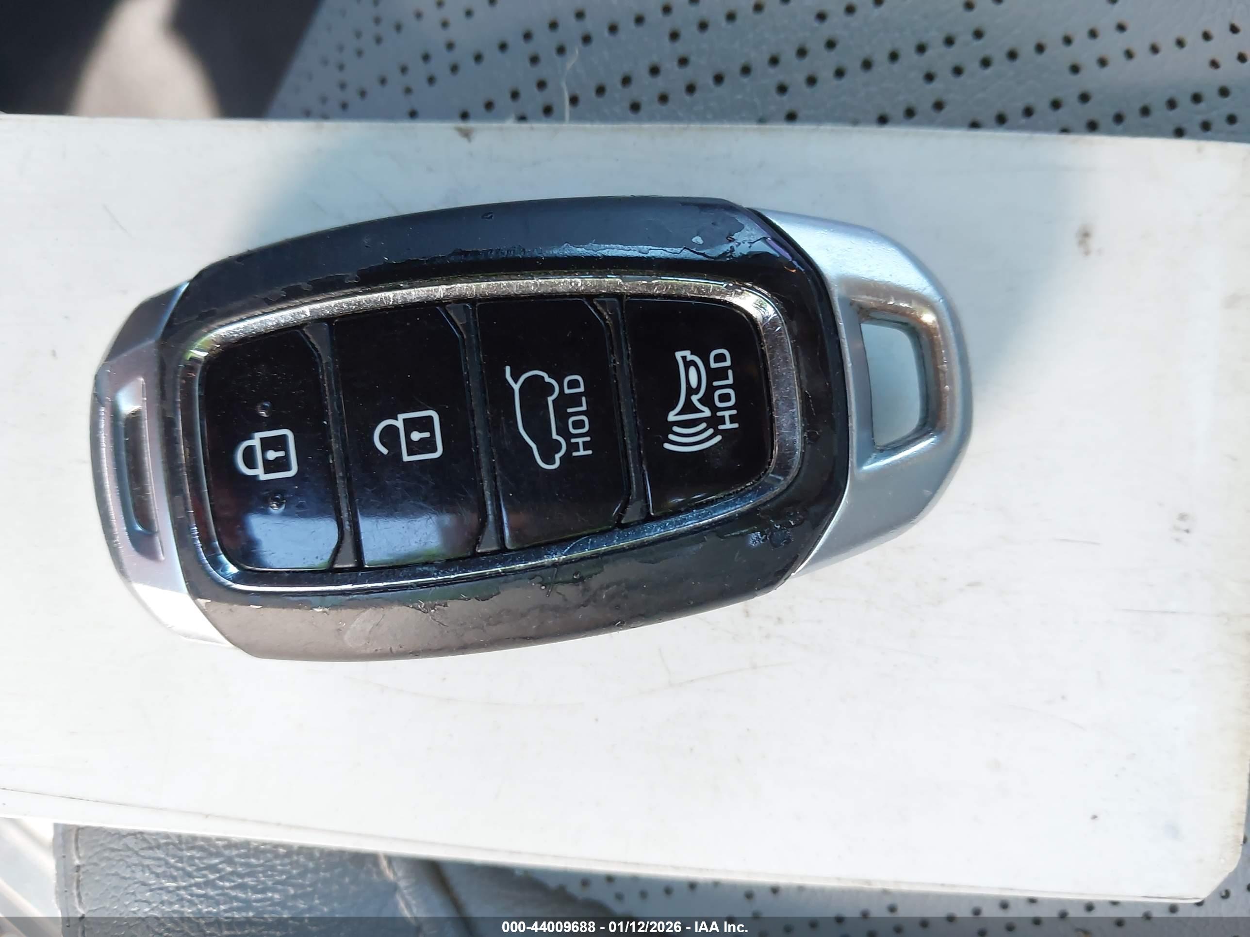 HYUNDAI KONA image 11