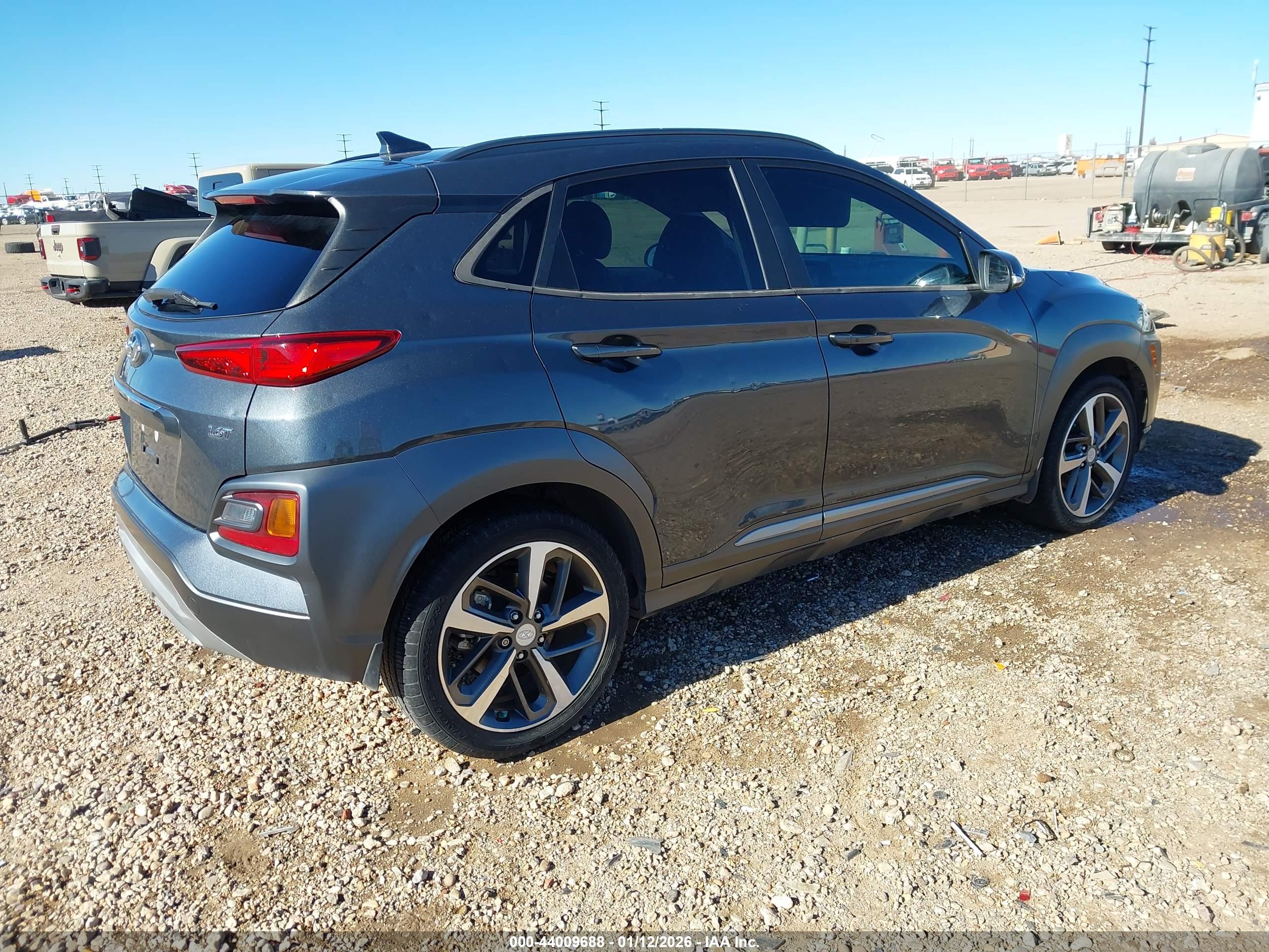 HYUNDAI KONA image 4