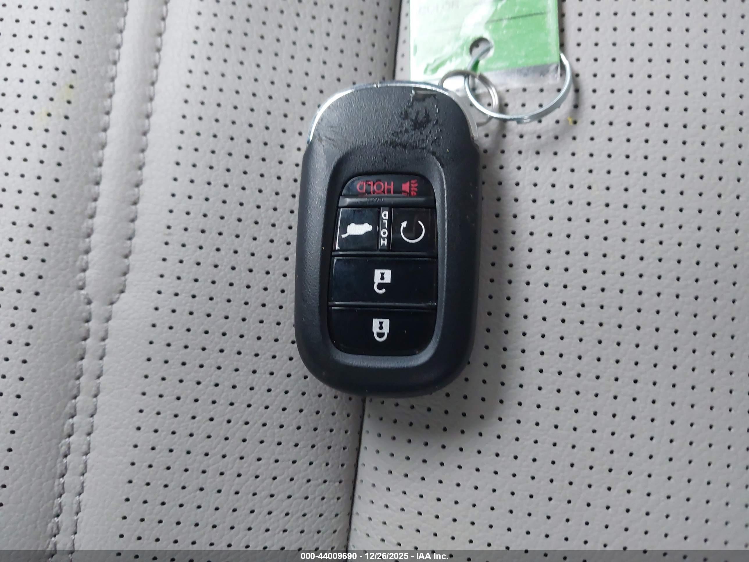 HONDA CR-V image 11