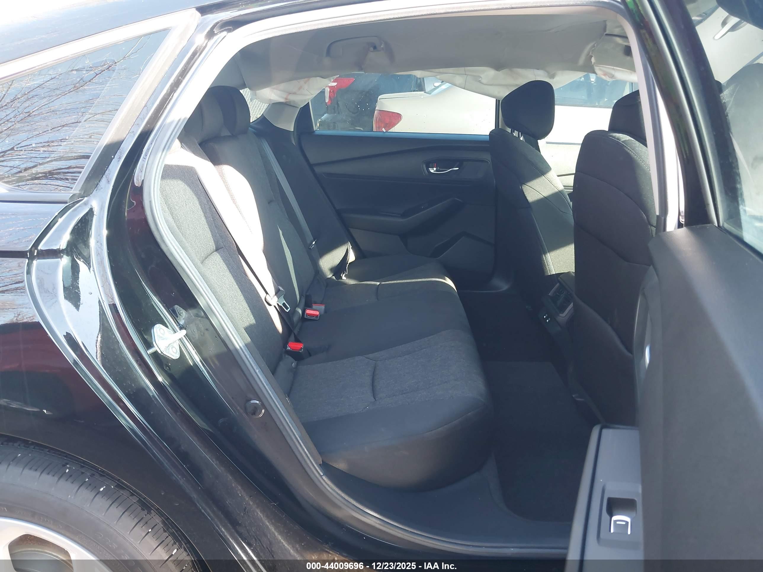 HONDA ACCORD image 8