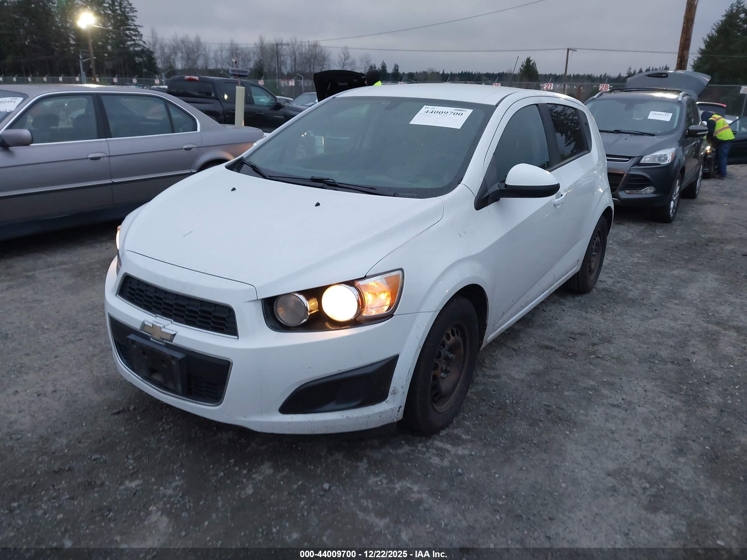 CHEVROLET SONIC image 2