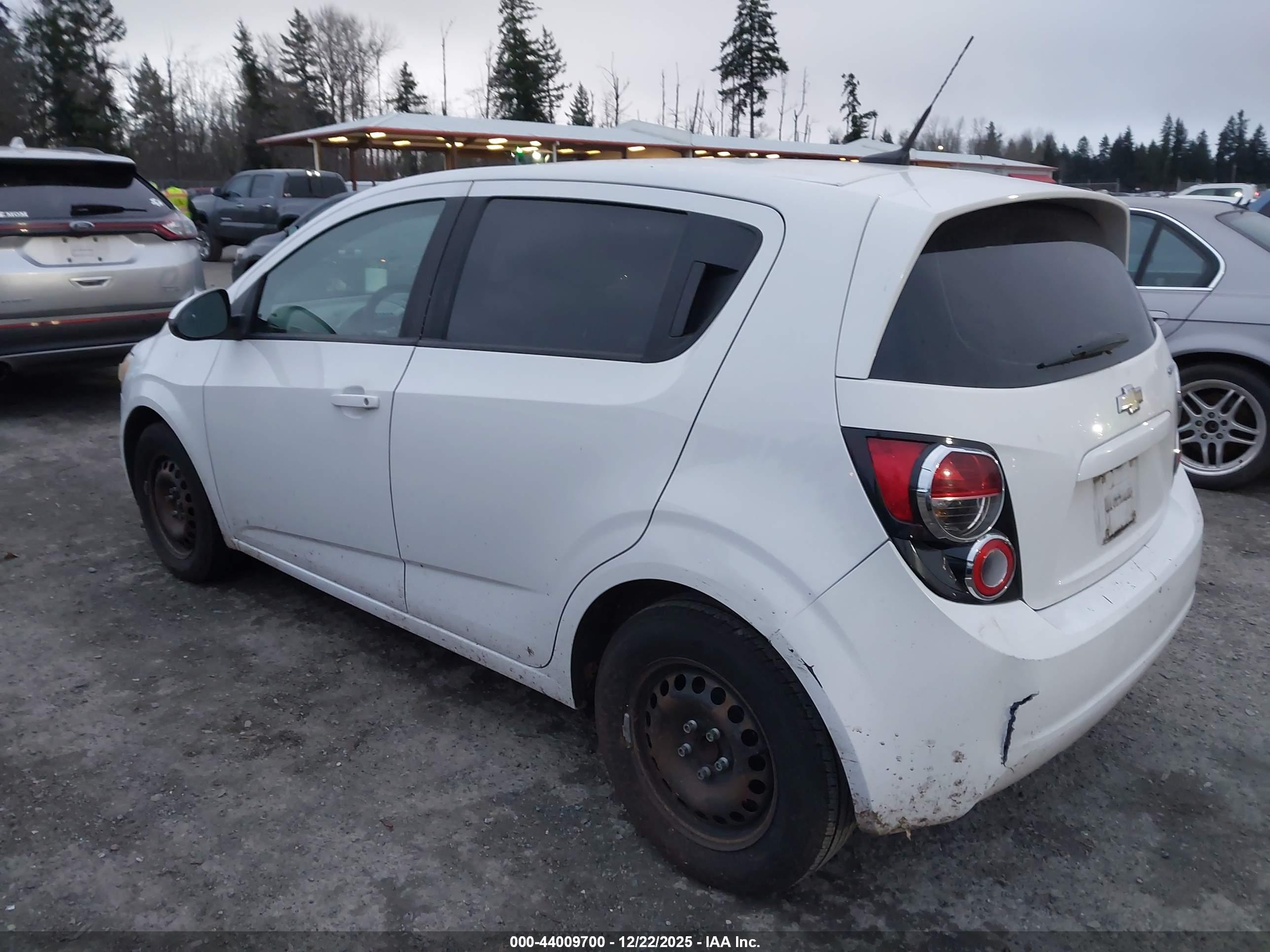 CHEVROLET SONIC image 3