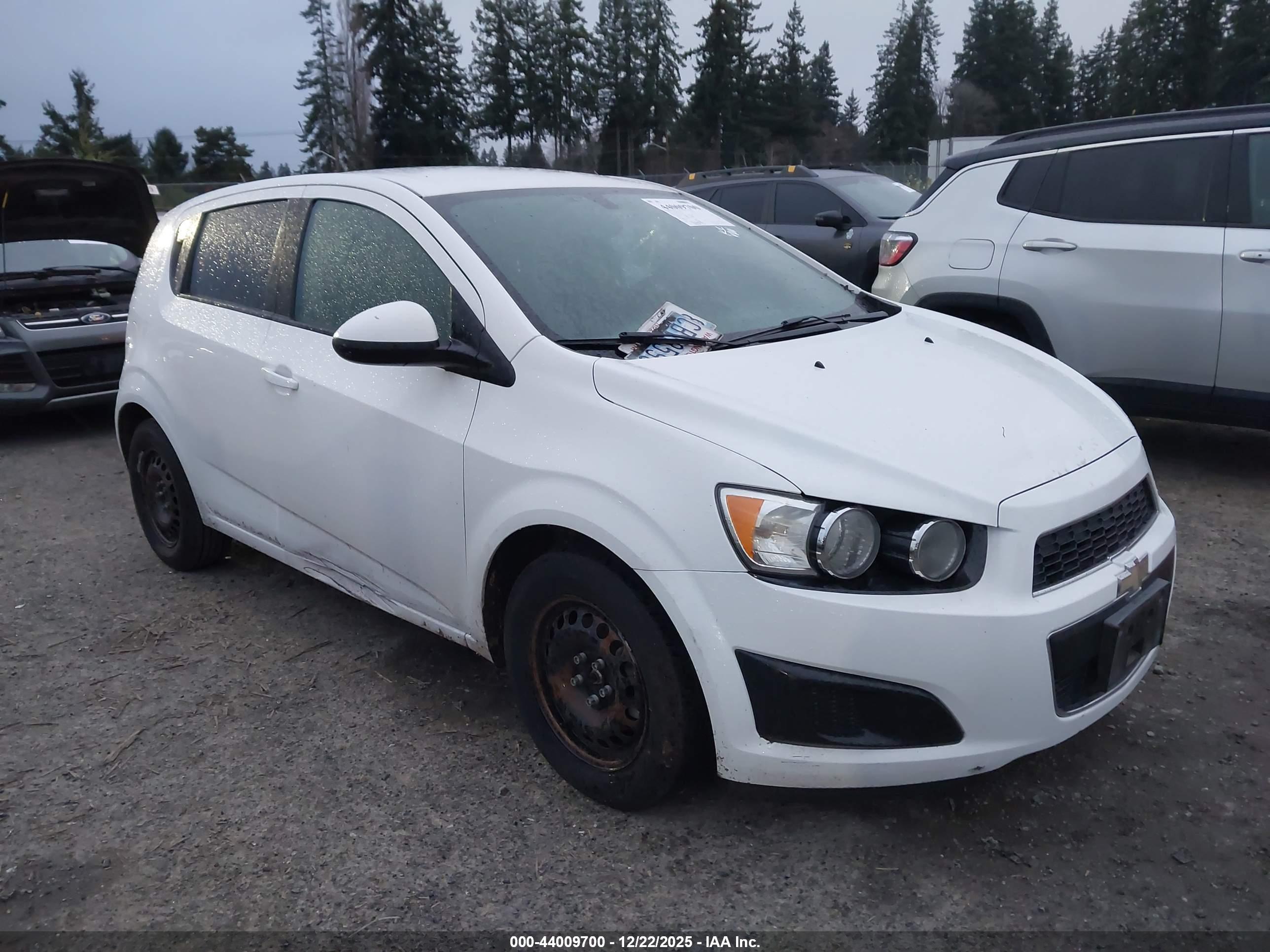 CHEVROLET SONIC image 6