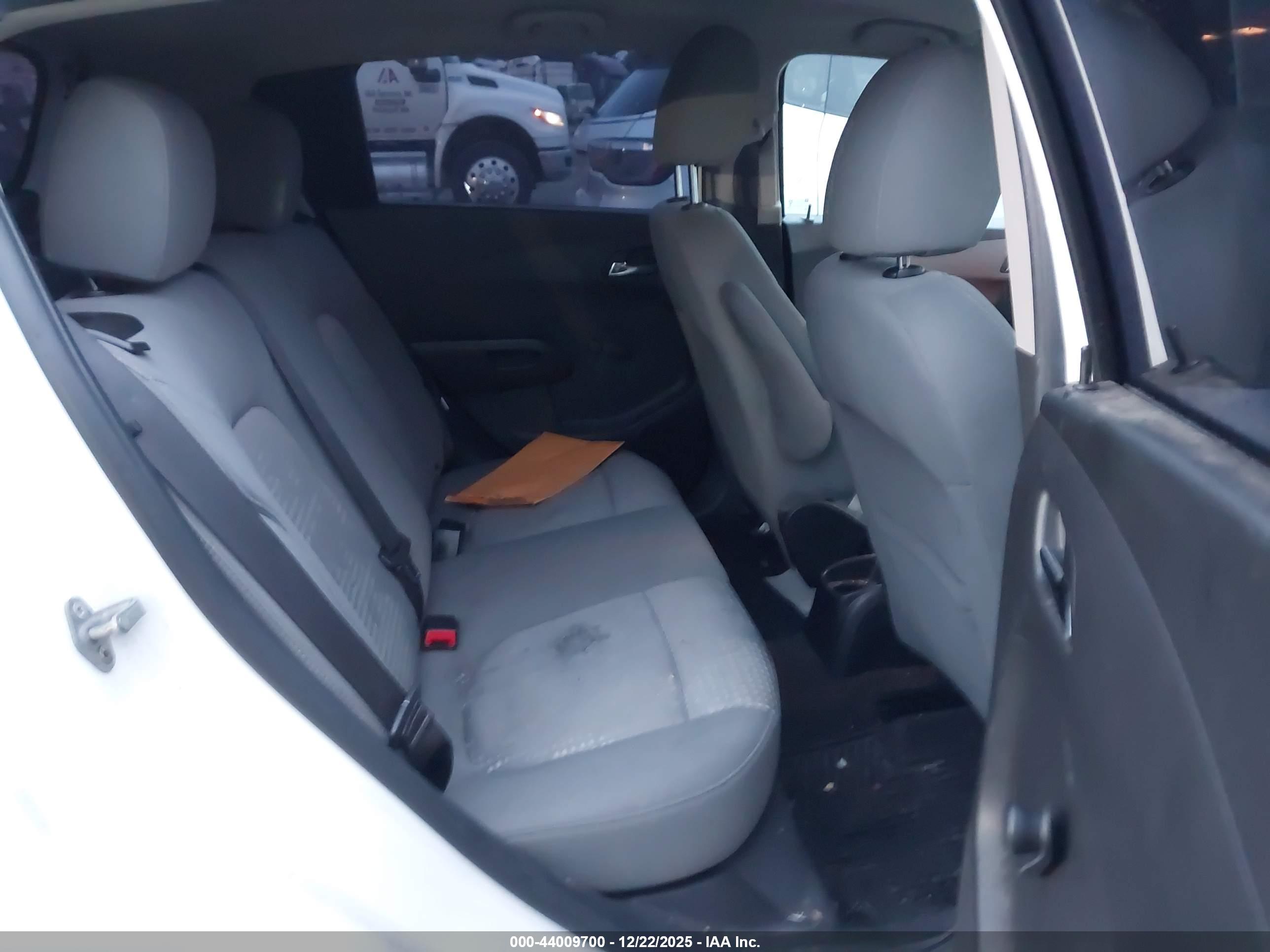 CHEVROLET SONIC image 8