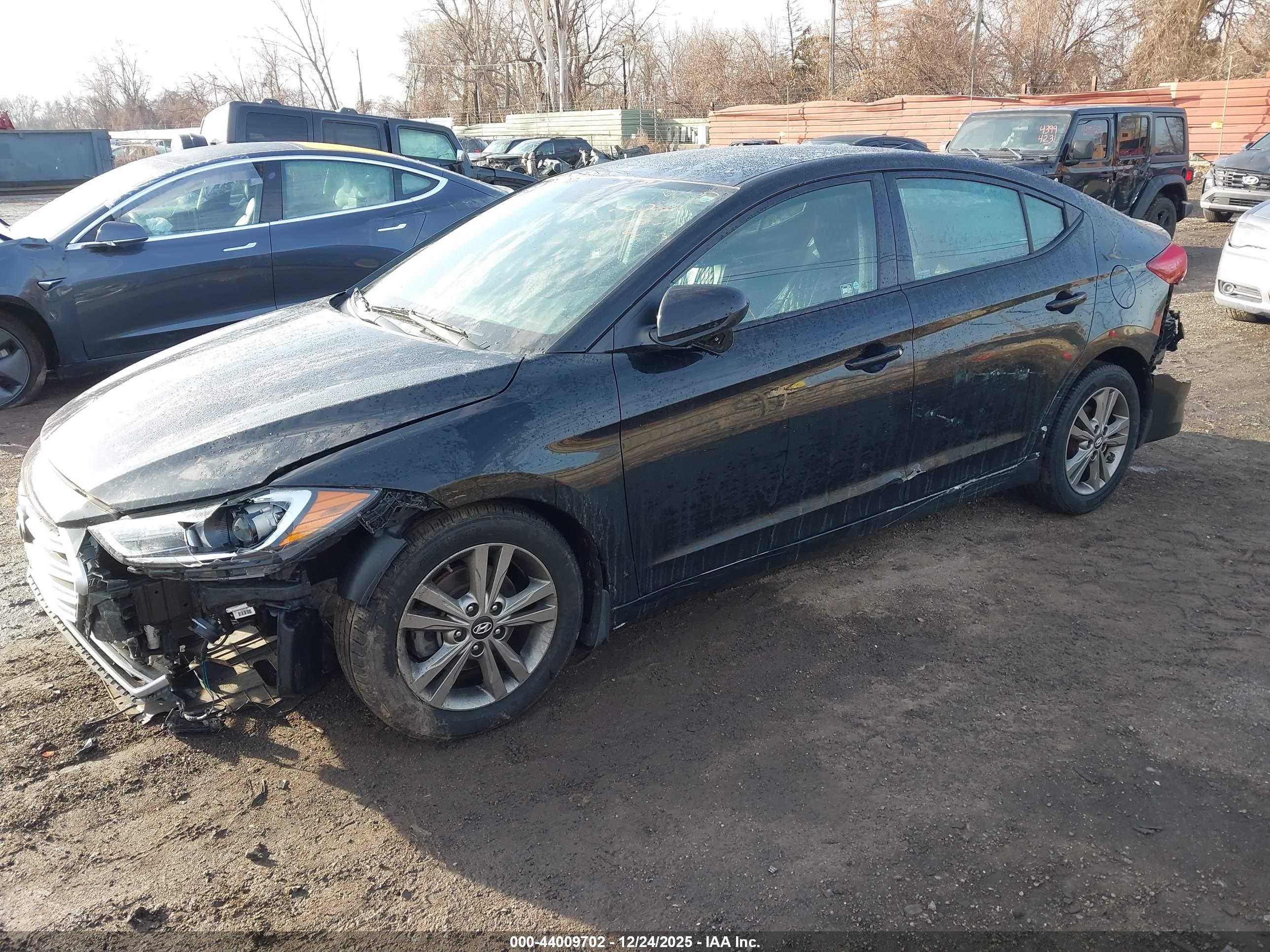 HYUNDAI ELANTRA image 2