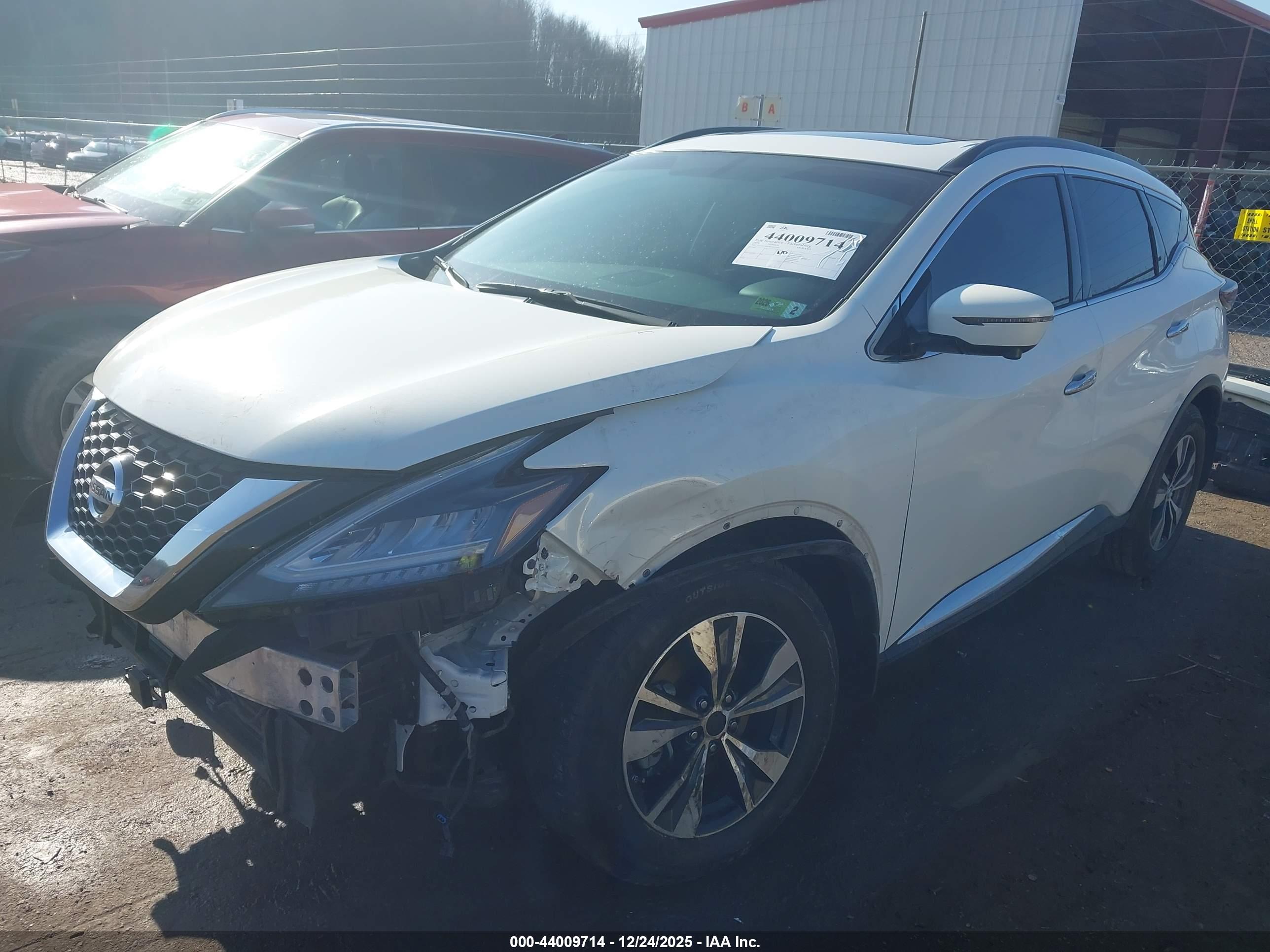 NISSAN MURANO image 2