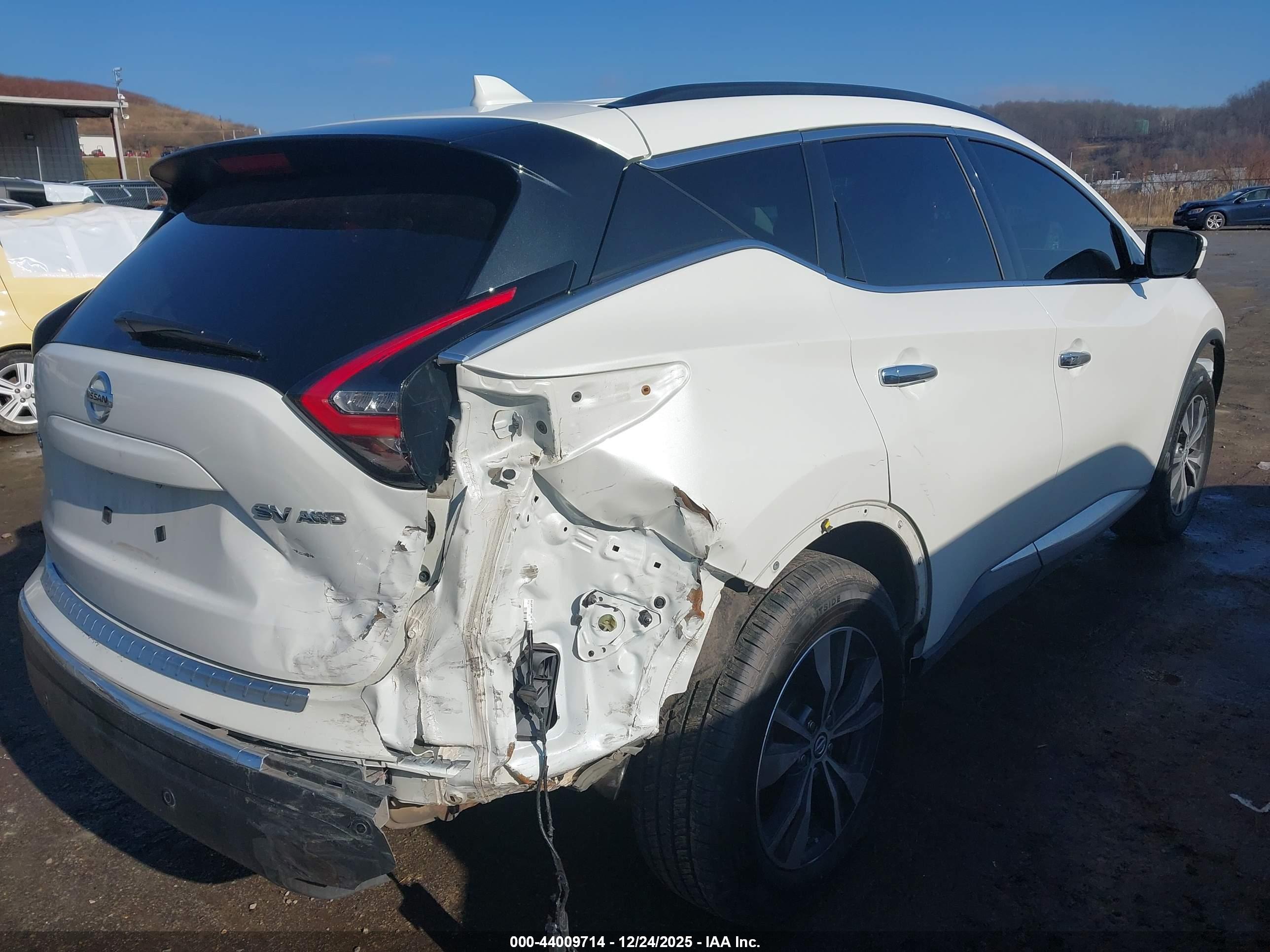 NISSAN MURANO image 4