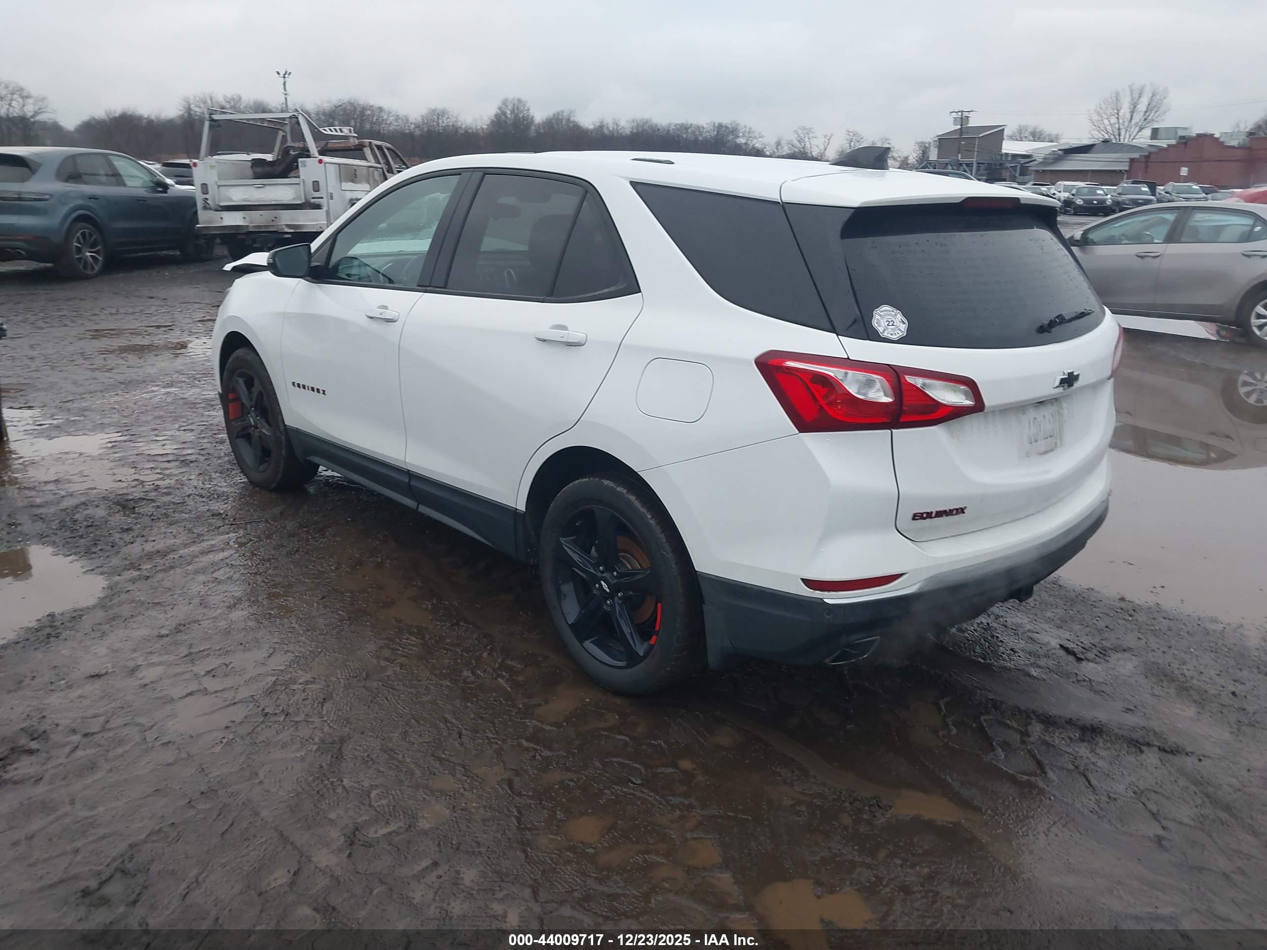 CHEVROLET EQUINOX image 3