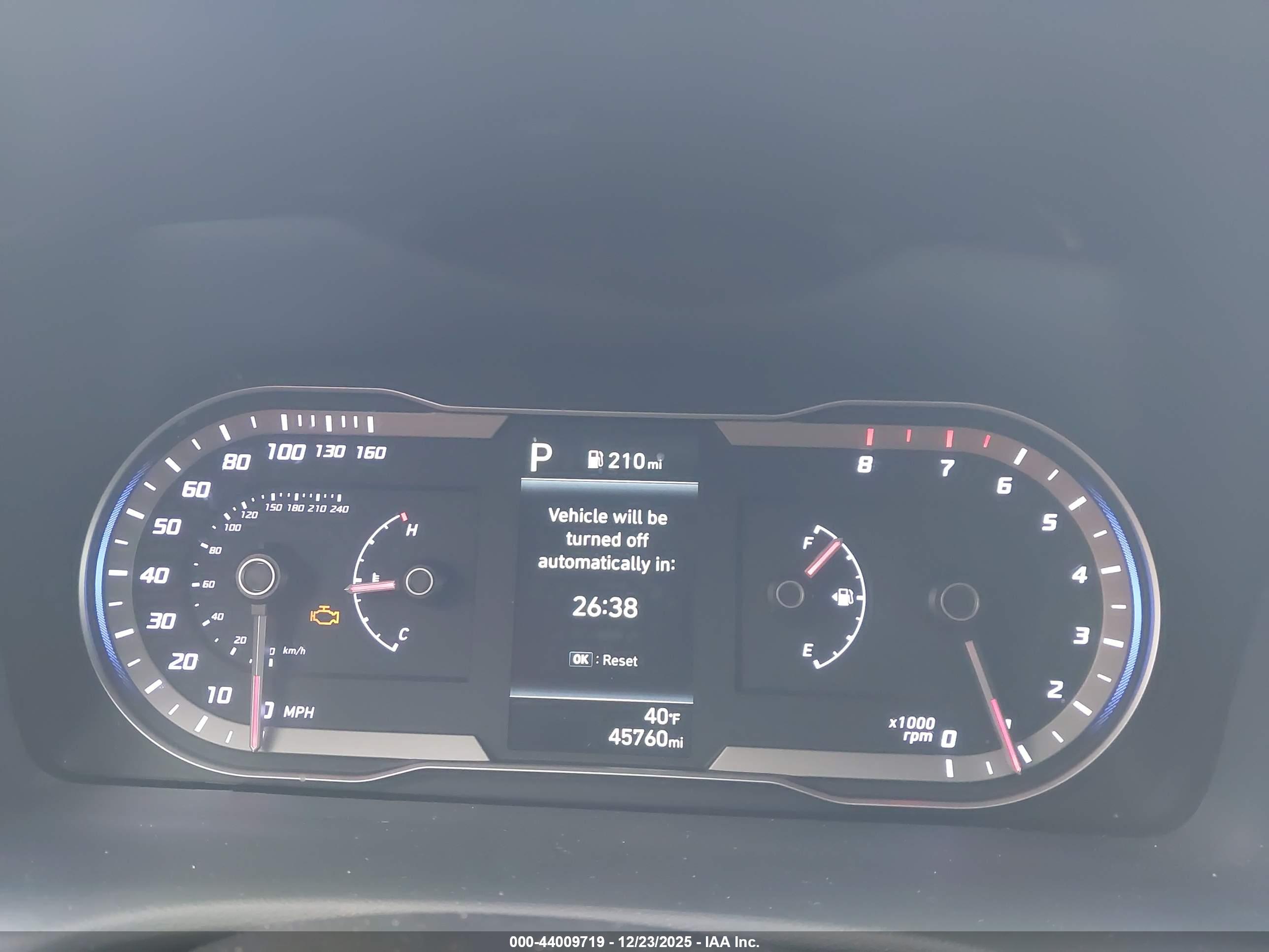 HYUNDAI SANTA image 7
