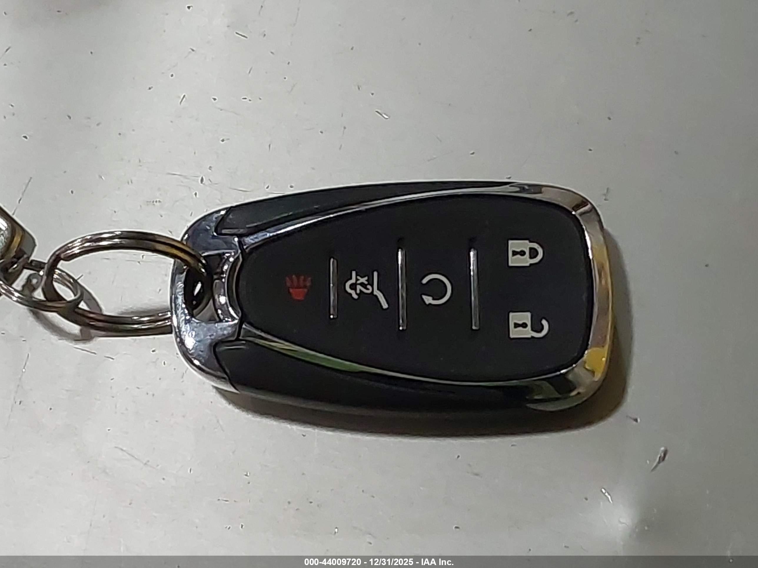 CHEVROLET EQUINOX image 11
