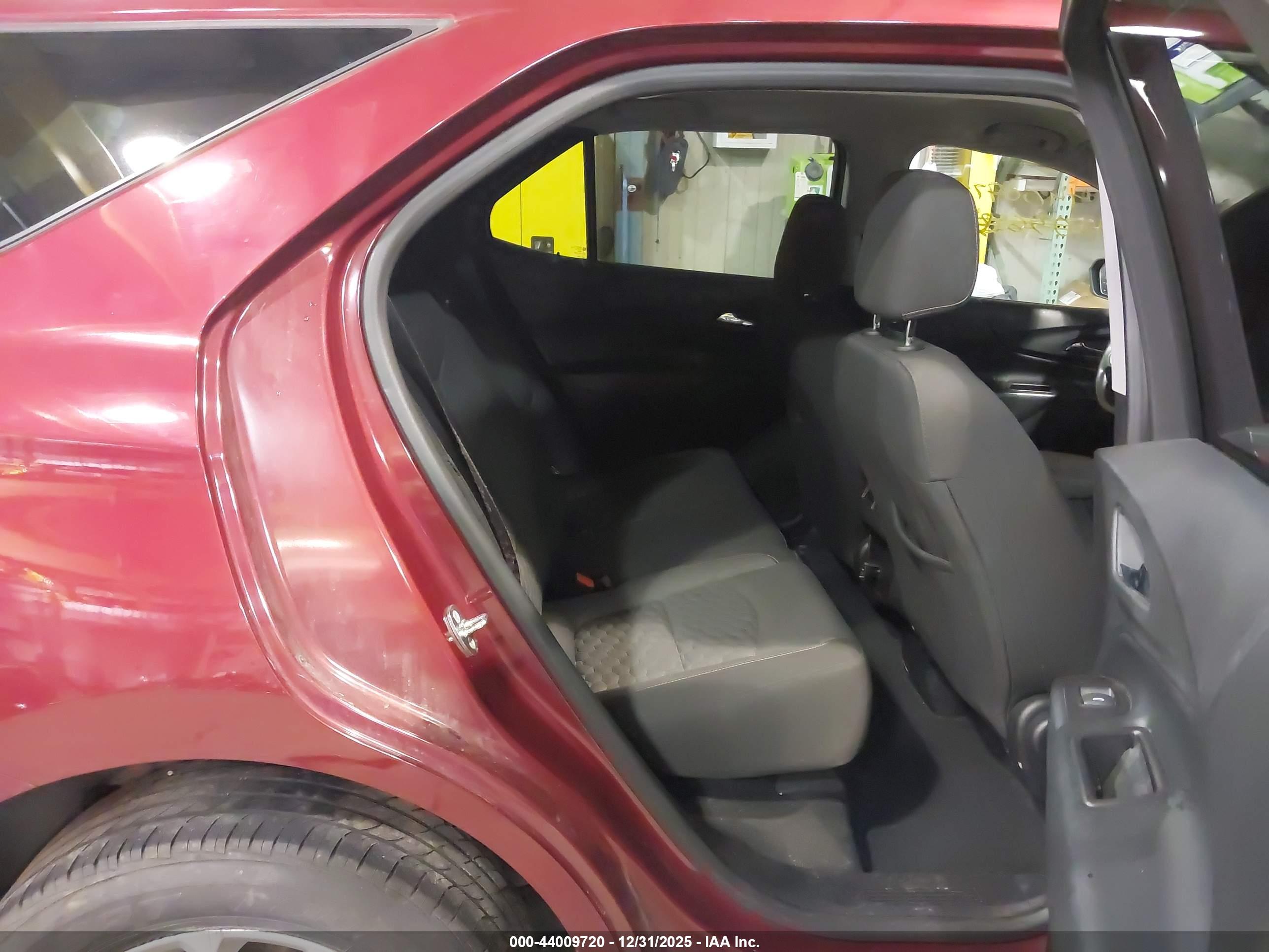 CHEVROLET EQUINOX image 8