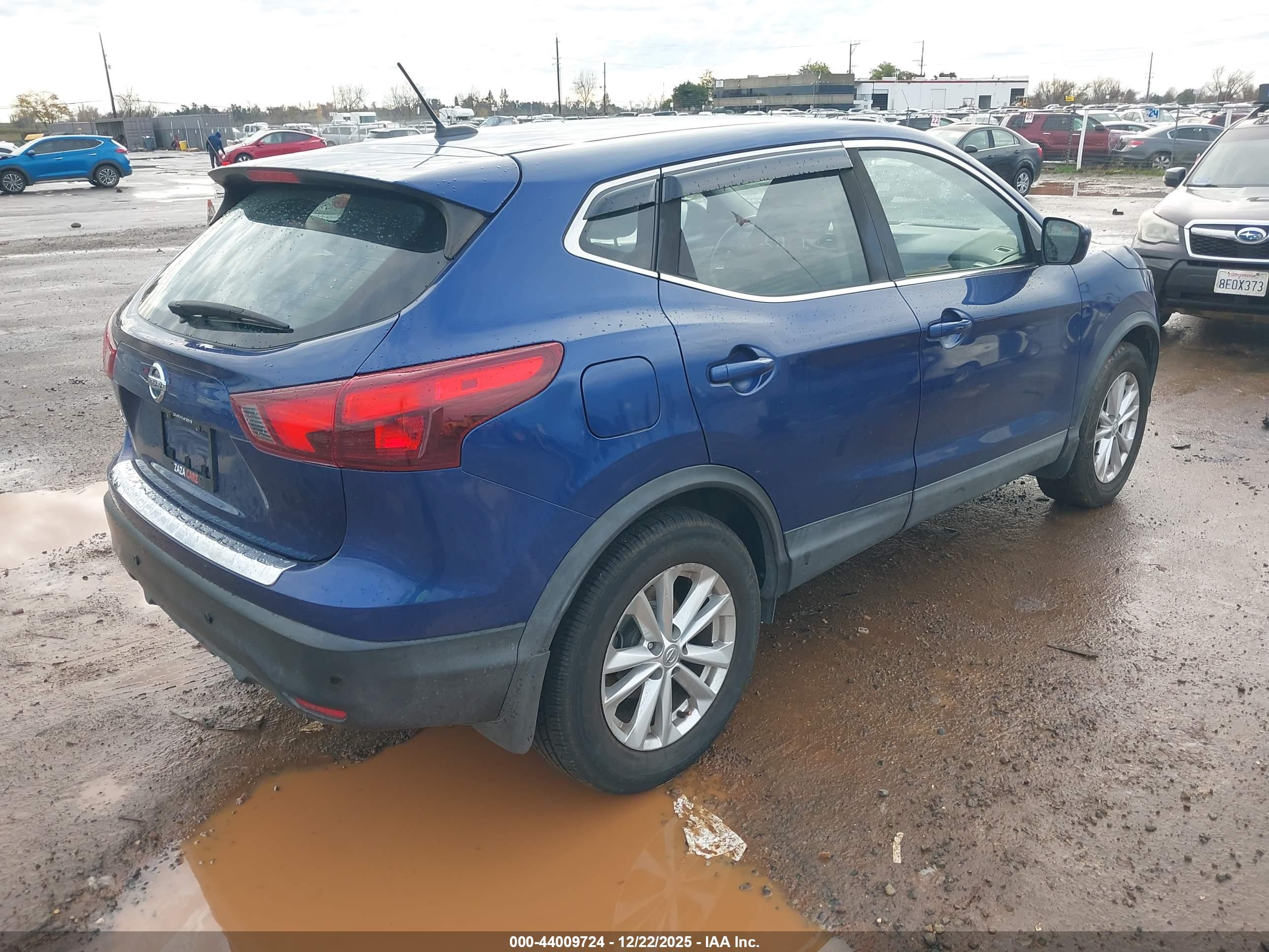 NISSAN ROGUE image 4