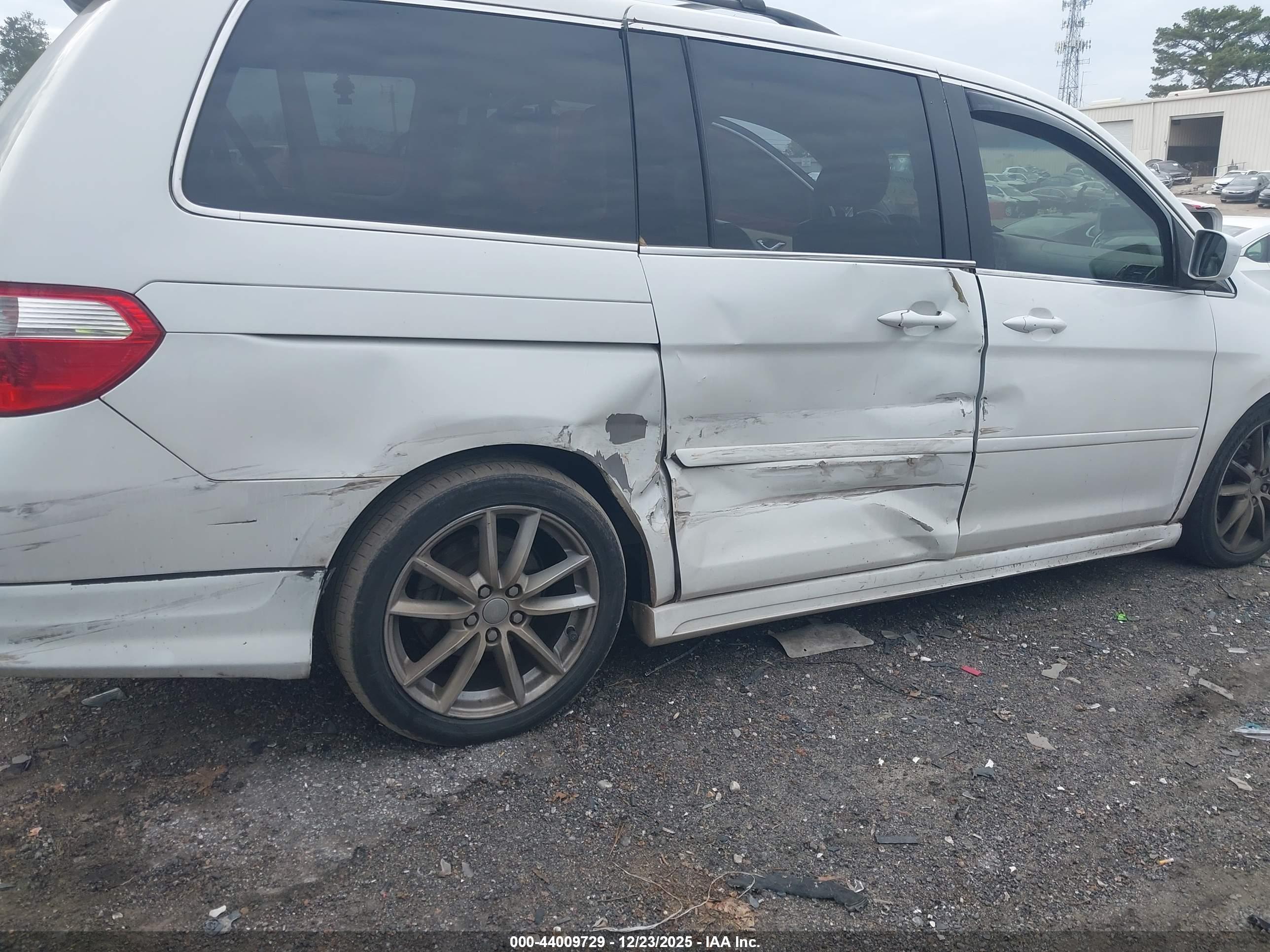 HONDA ODYSSEY image 6