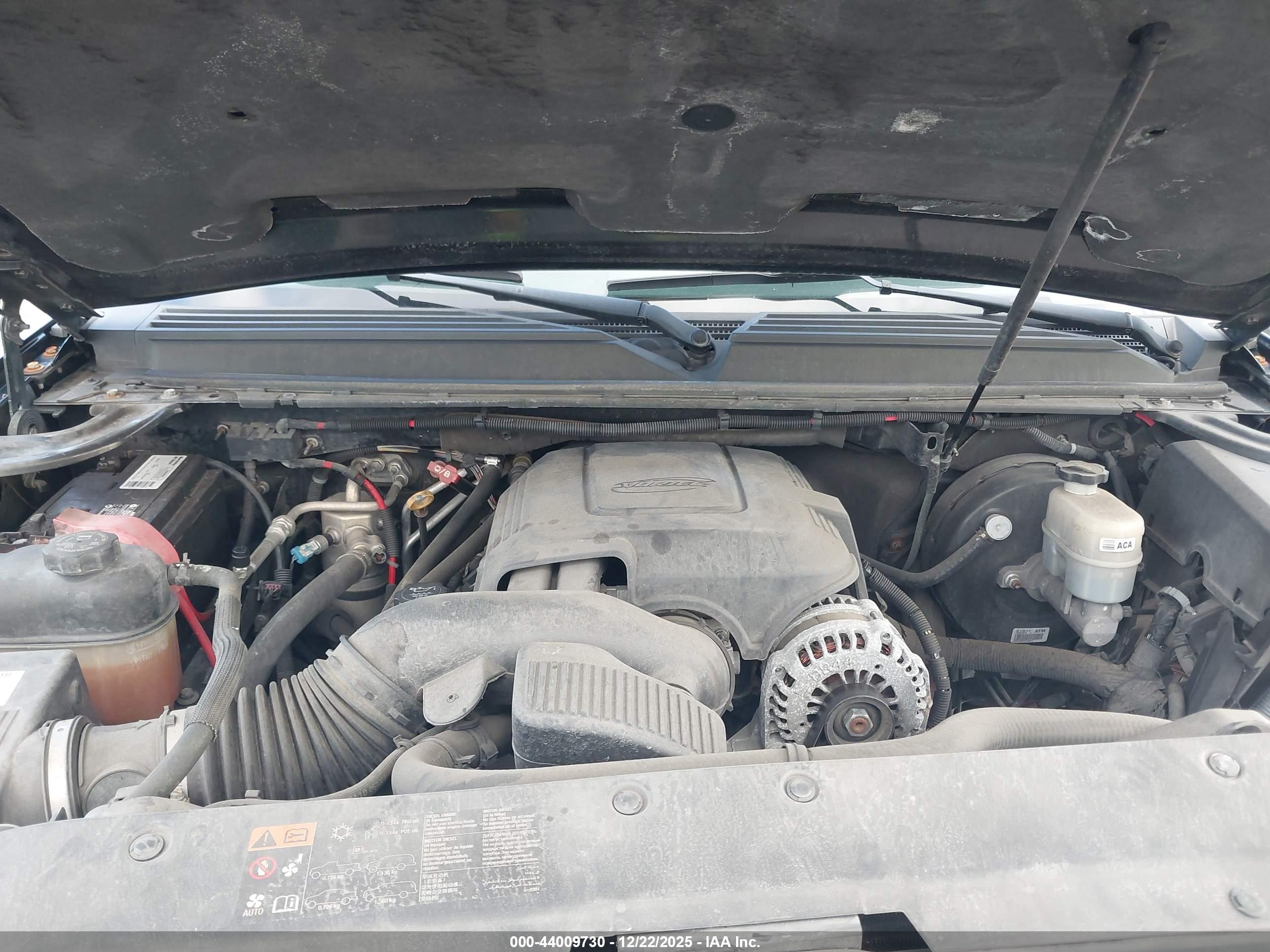 CHEVROLET TAHOE image 10