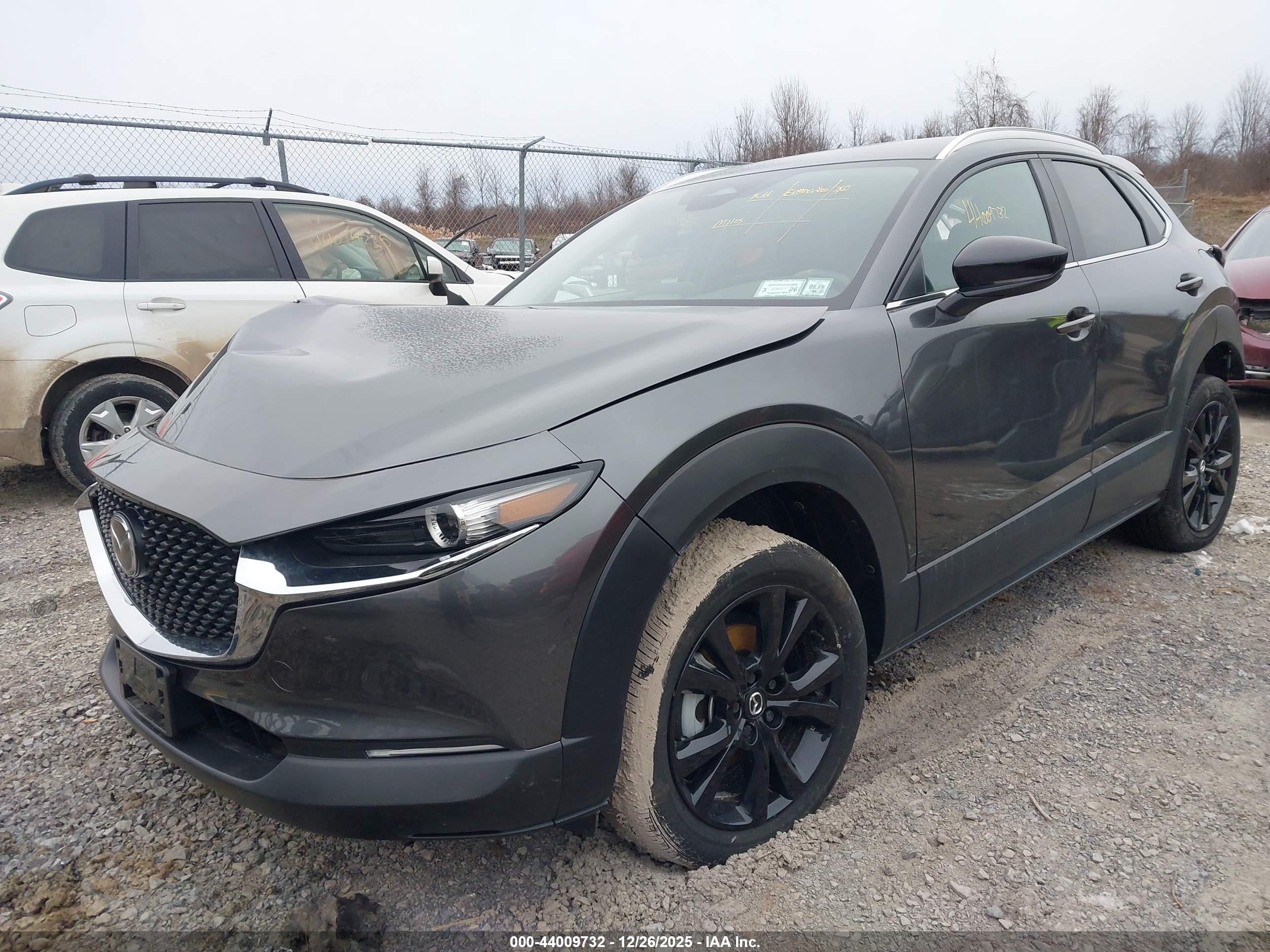 MAZDA CX-30 image 2