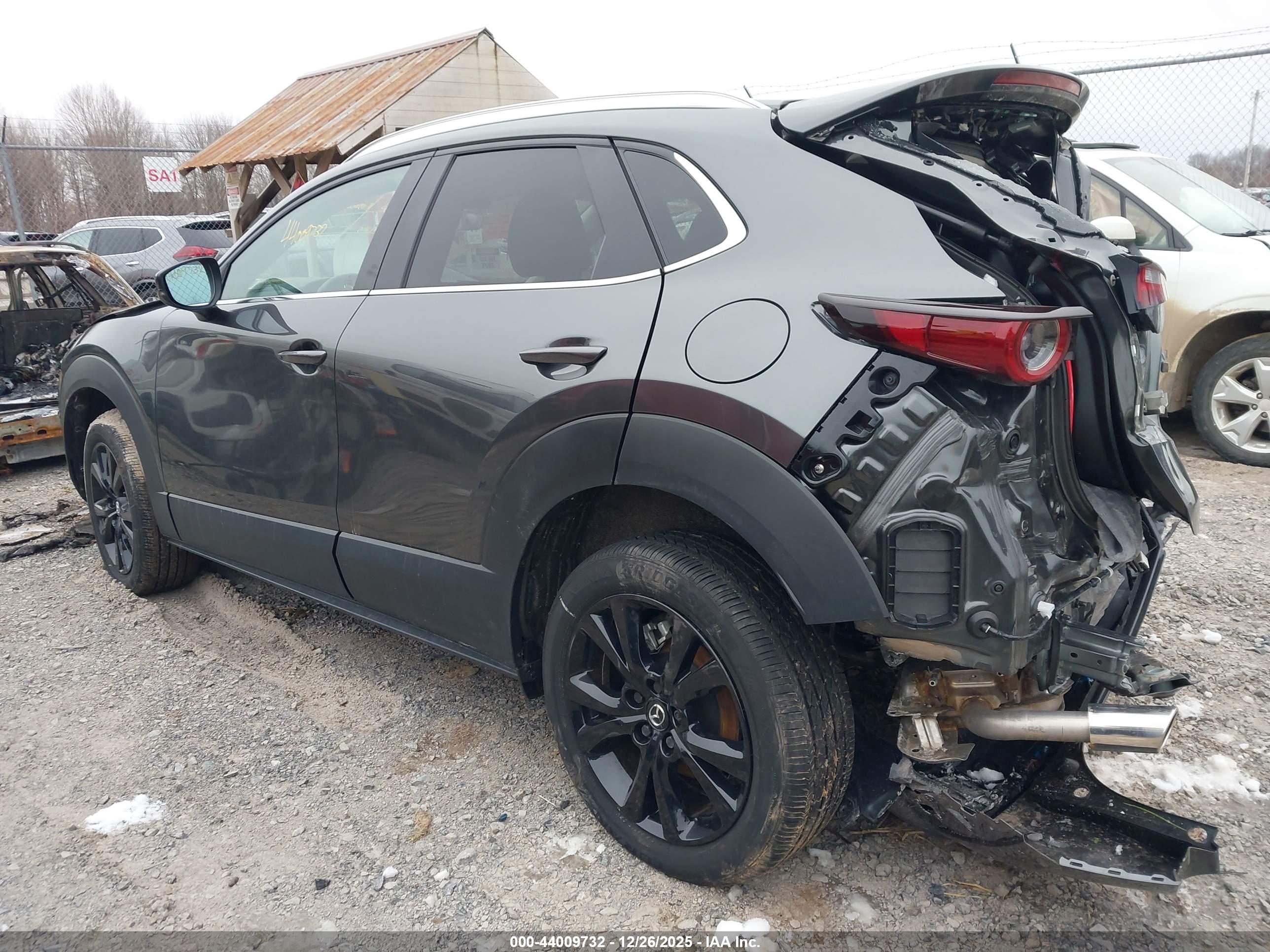 MAZDA CX-30 image 3