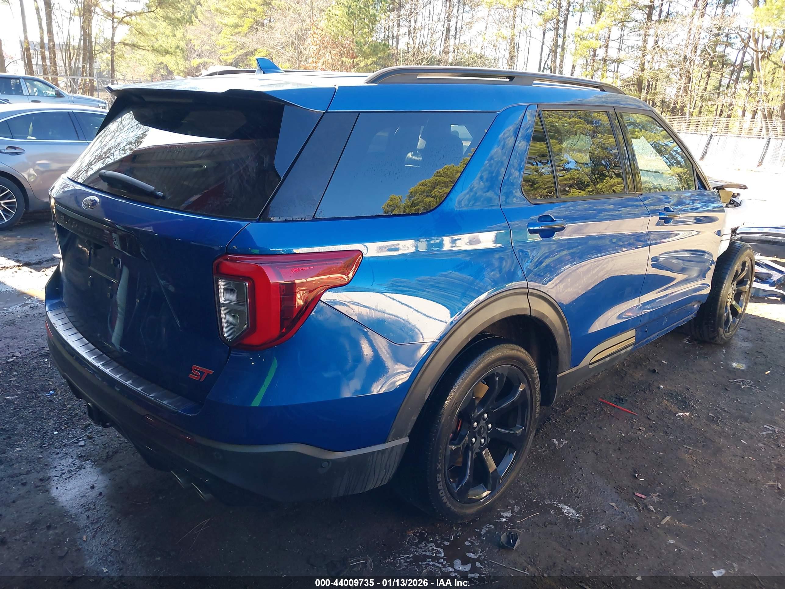 FORD EXPLORER image 4
