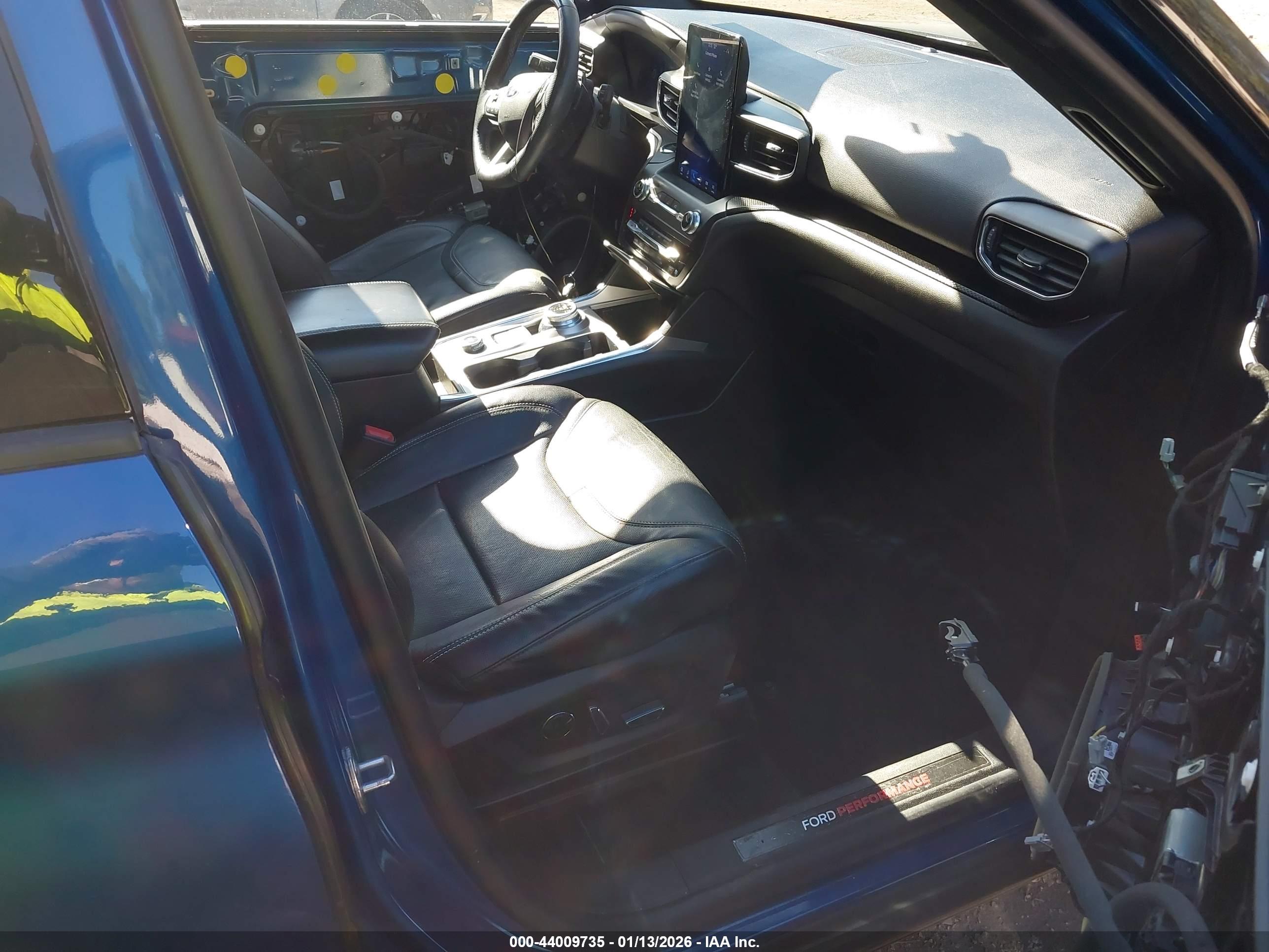 FORD EXPLORER image 5
