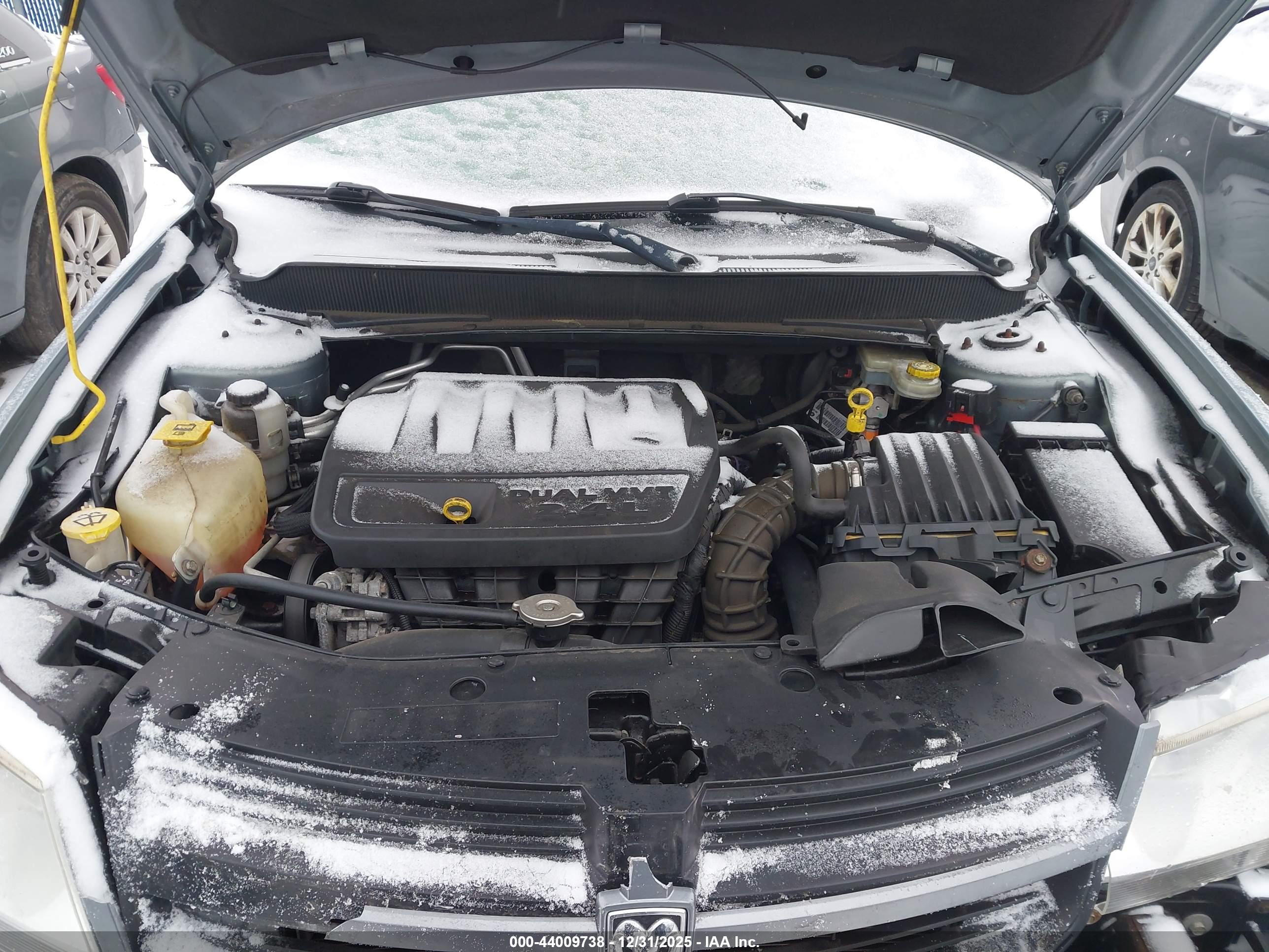 DODGE AVENGER image 10