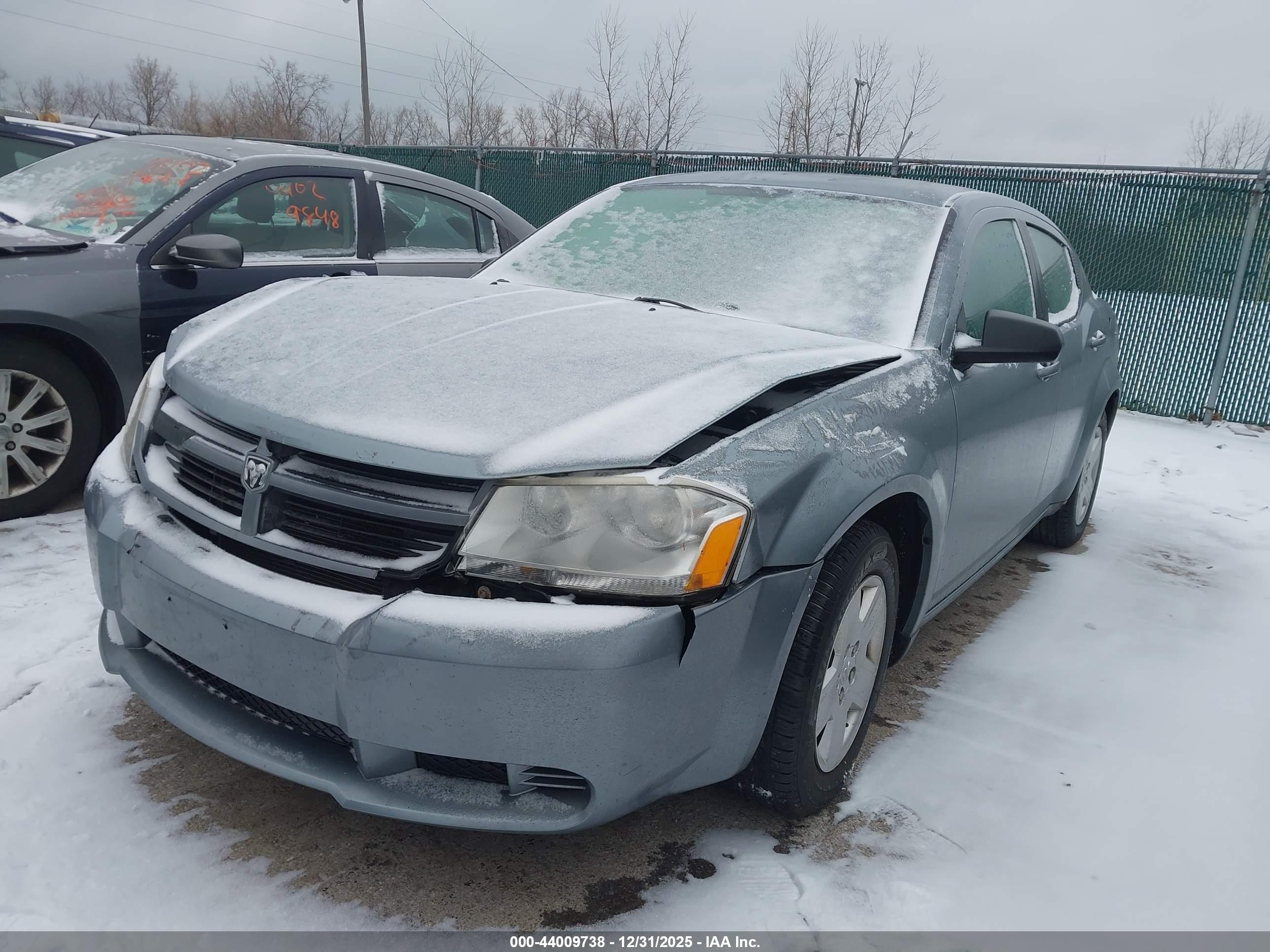 DODGE AVENGER image 2