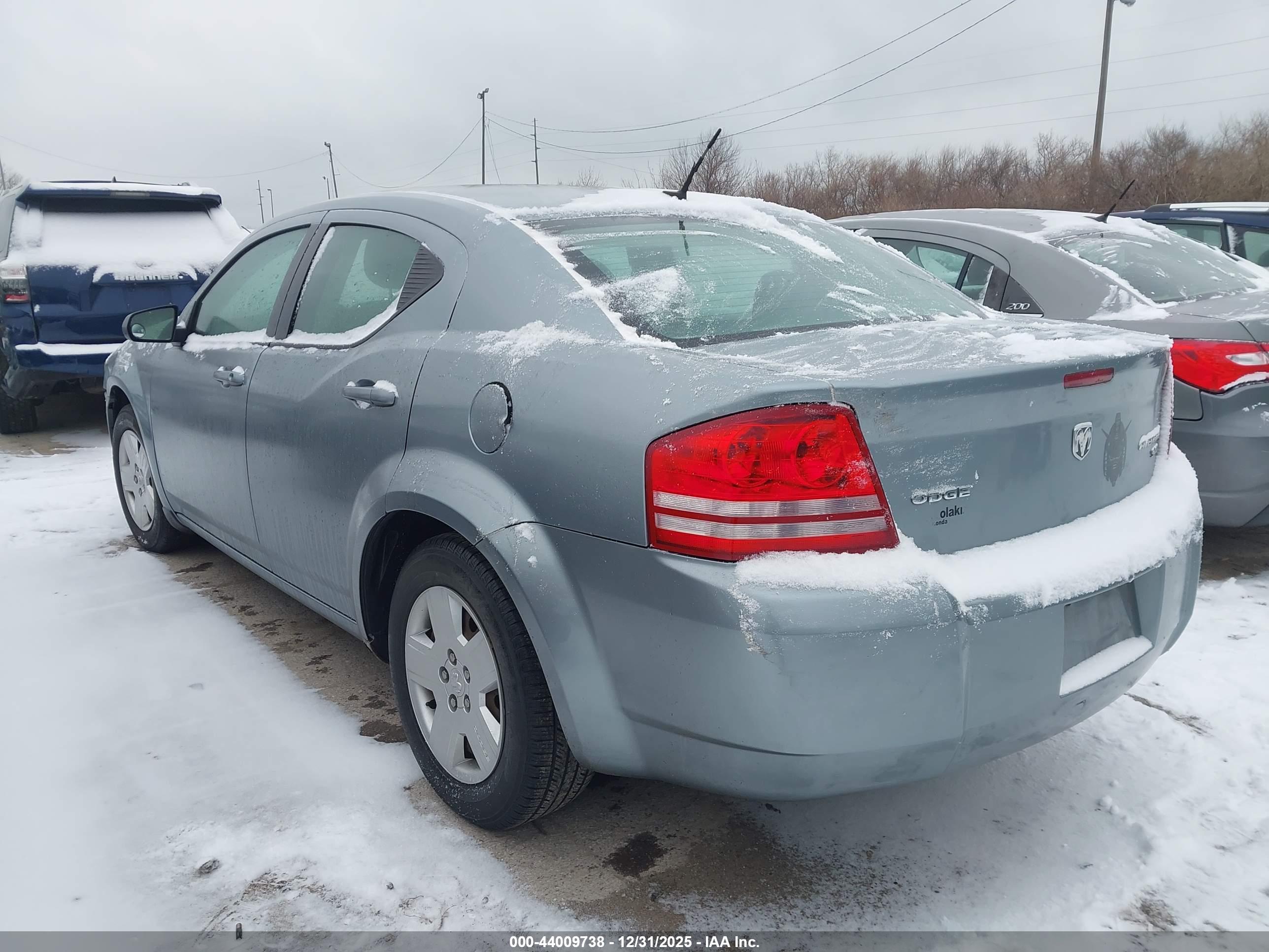 DODGE AVENGER image 3
