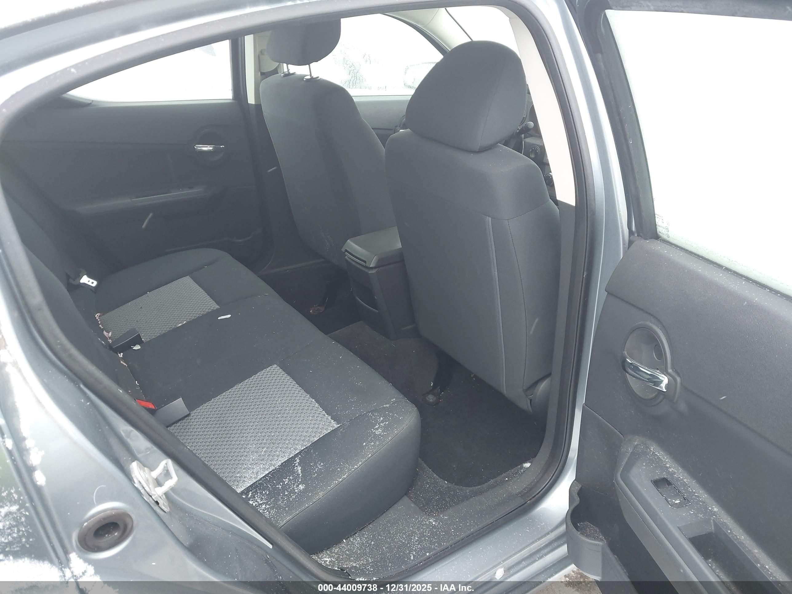 DODGE AVENGER image 8