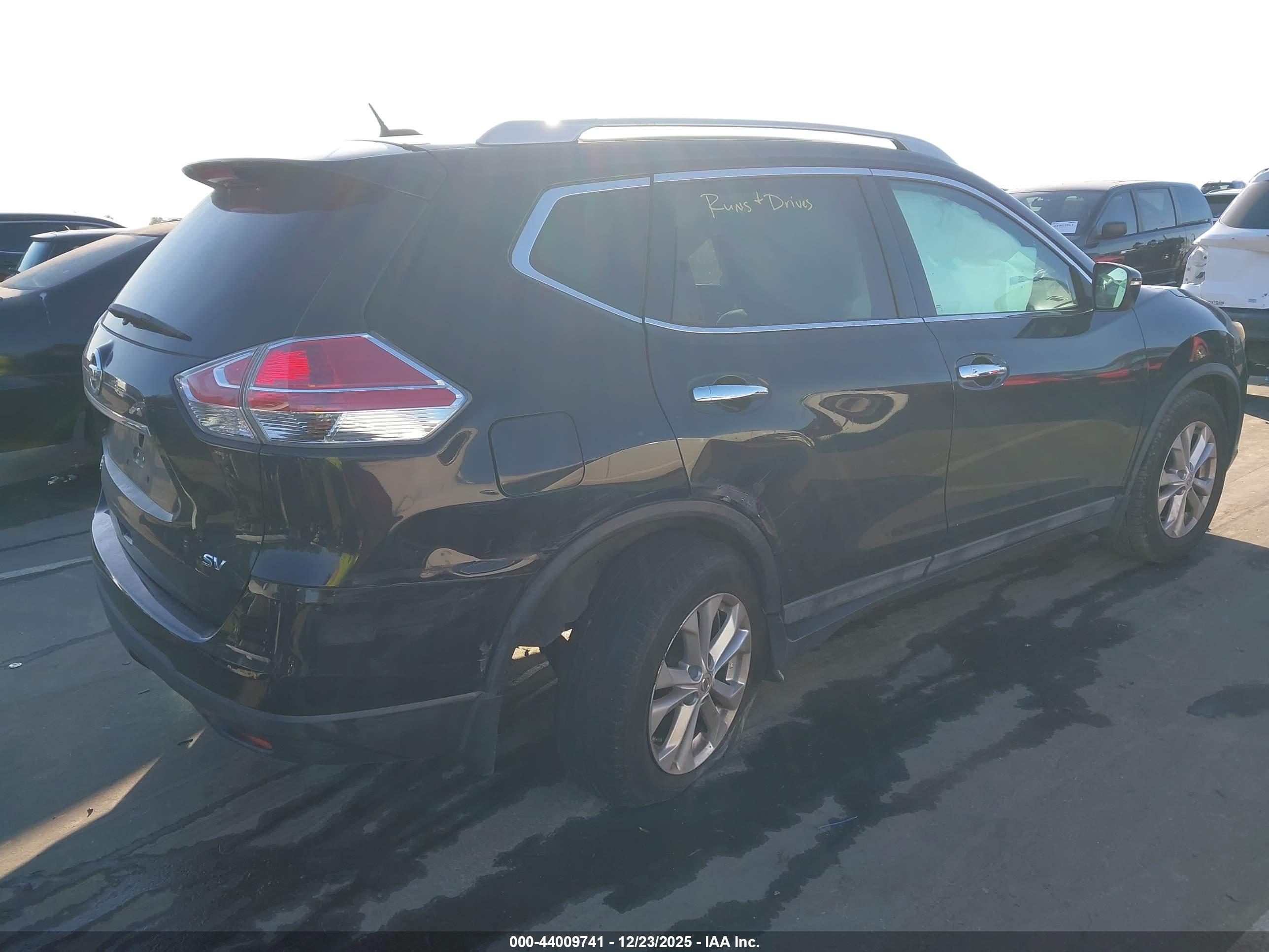 NISSAN ROGUE image 4