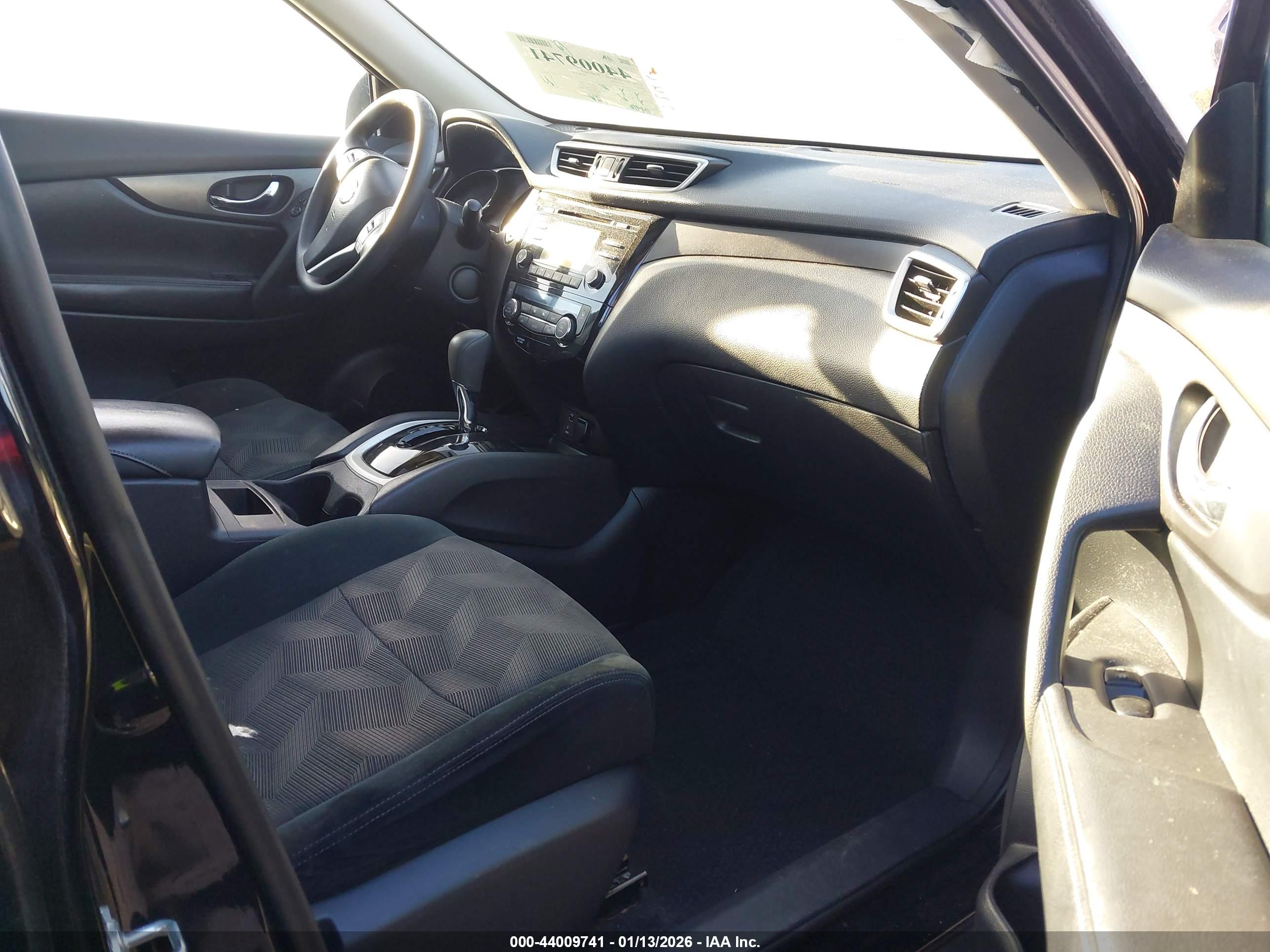 NISSAN ROGUE image 5