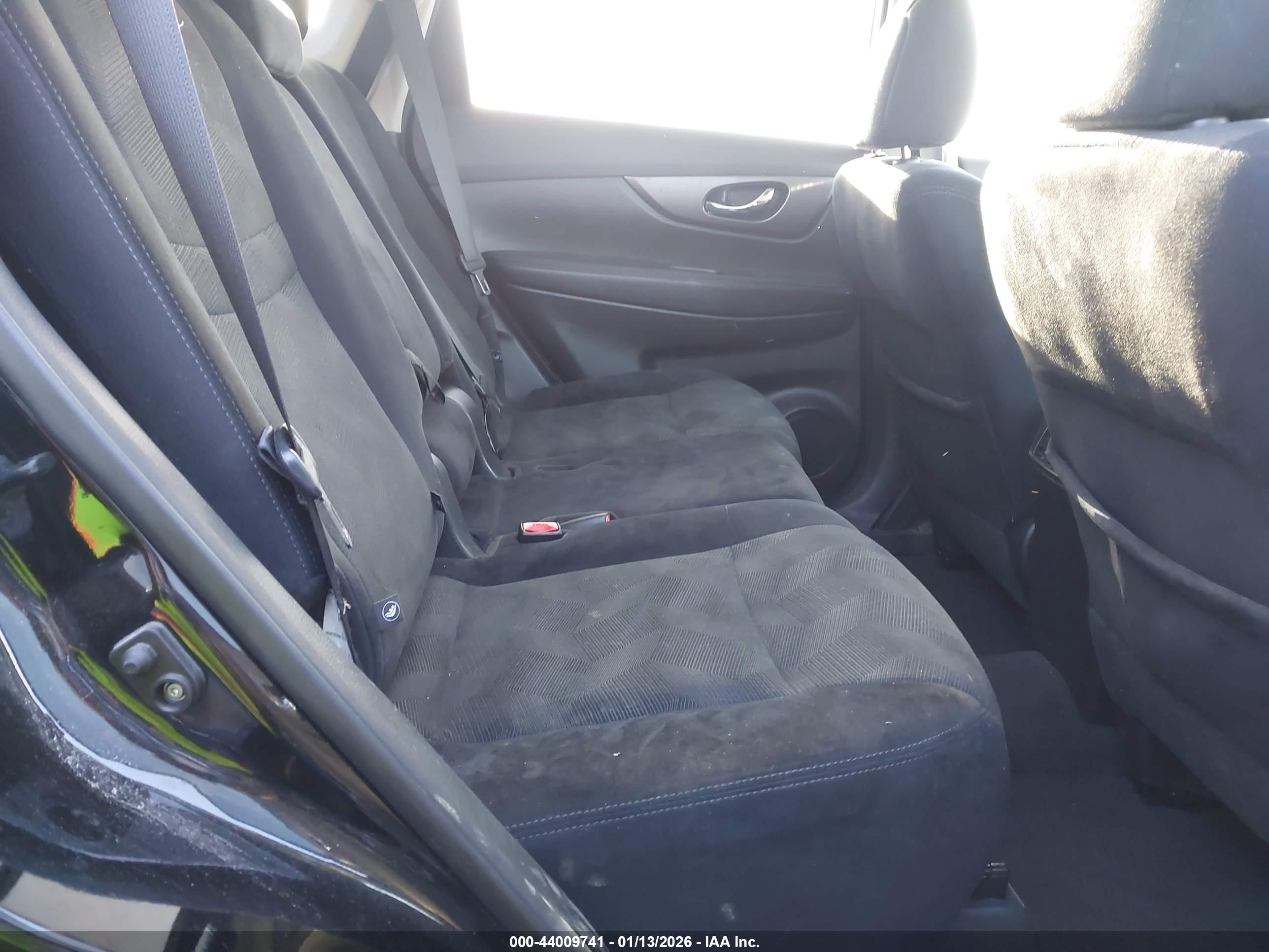 NISSAN ROGUE image 8