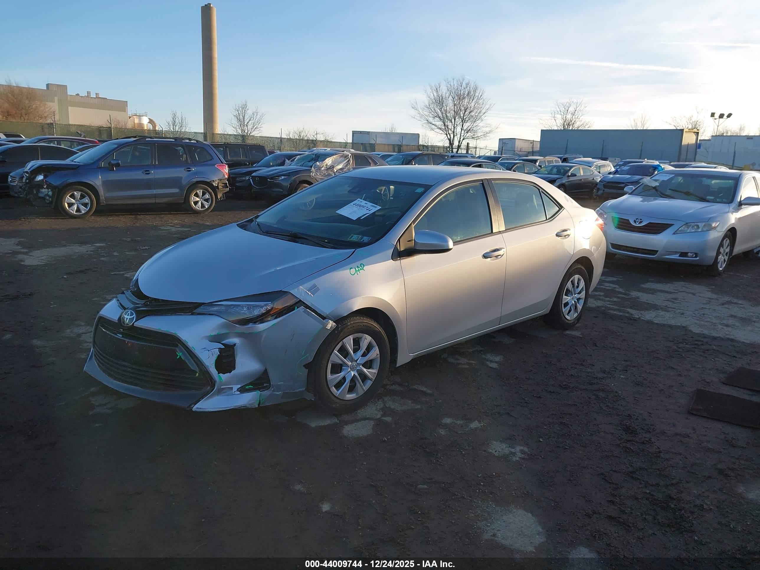 TOYOTA COROLLA image 2