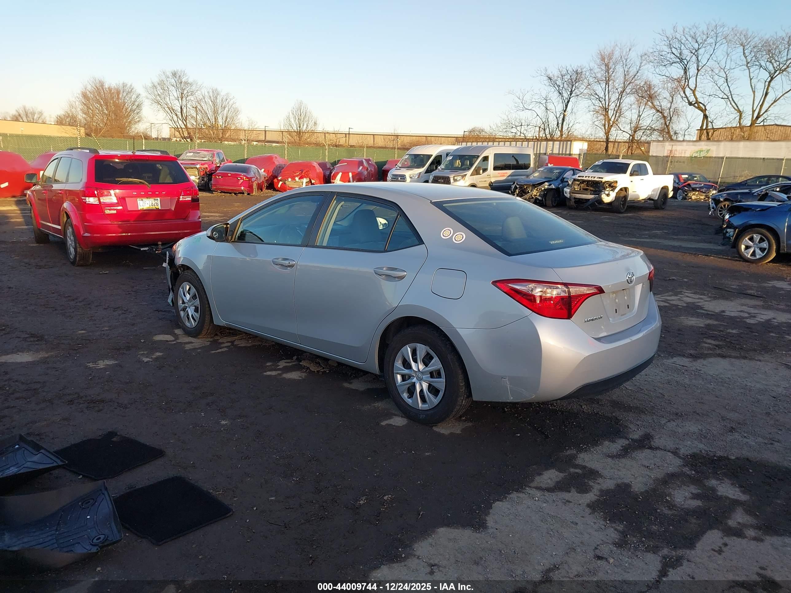 TOYOTA COROLLA image 3
