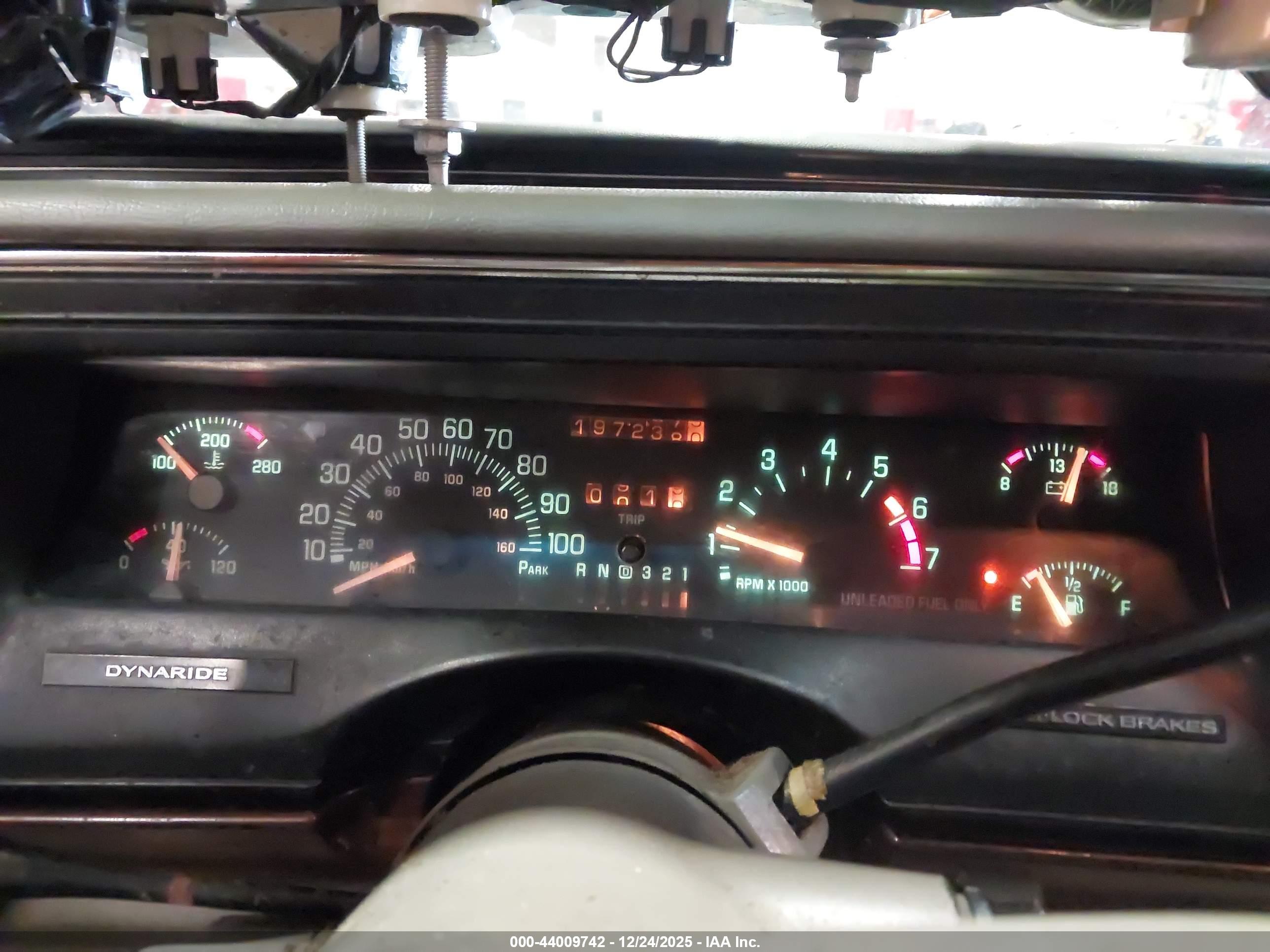 BUICK LESABRE image 7