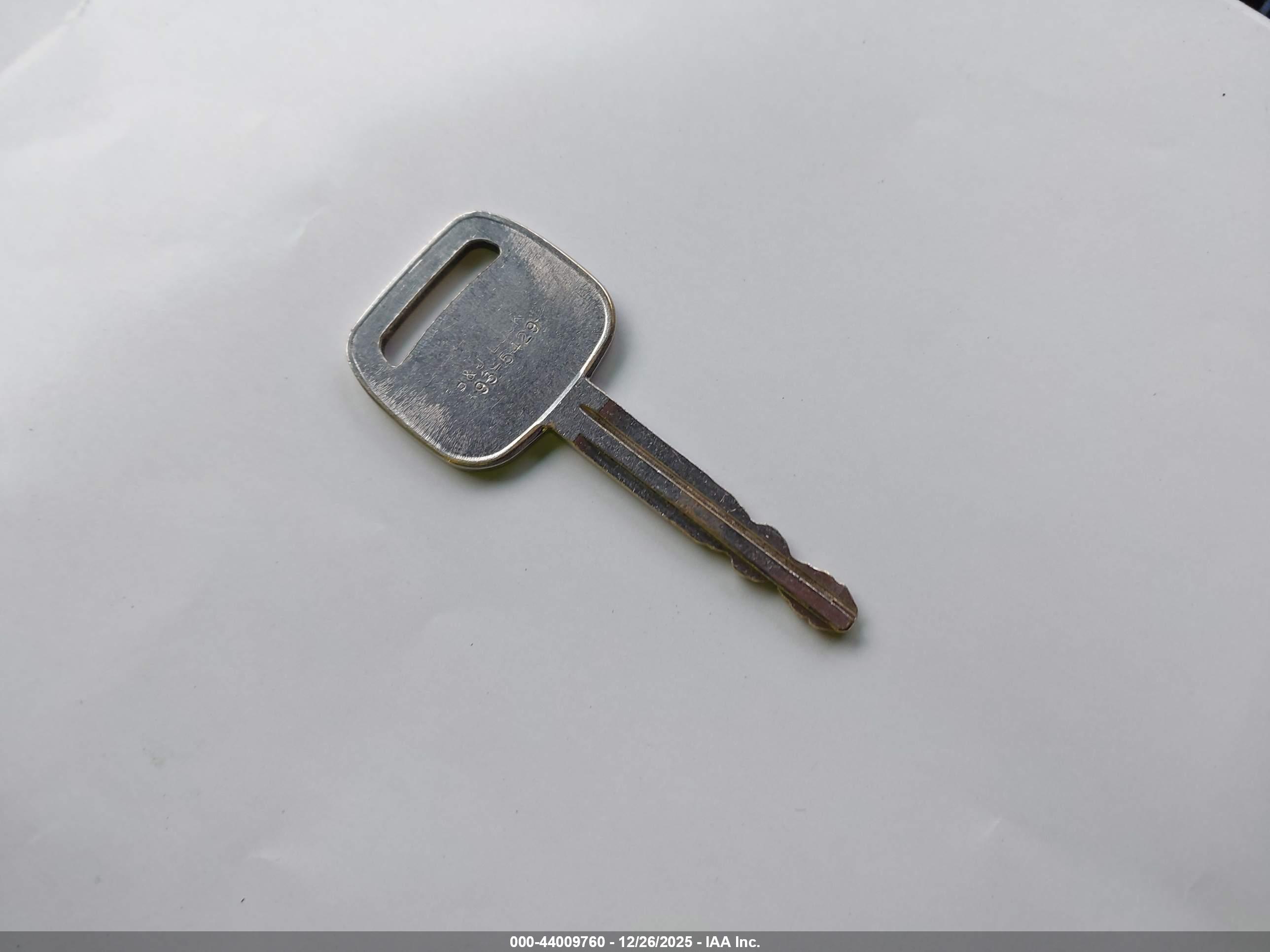 TOYOTA 4RUNNER image 11