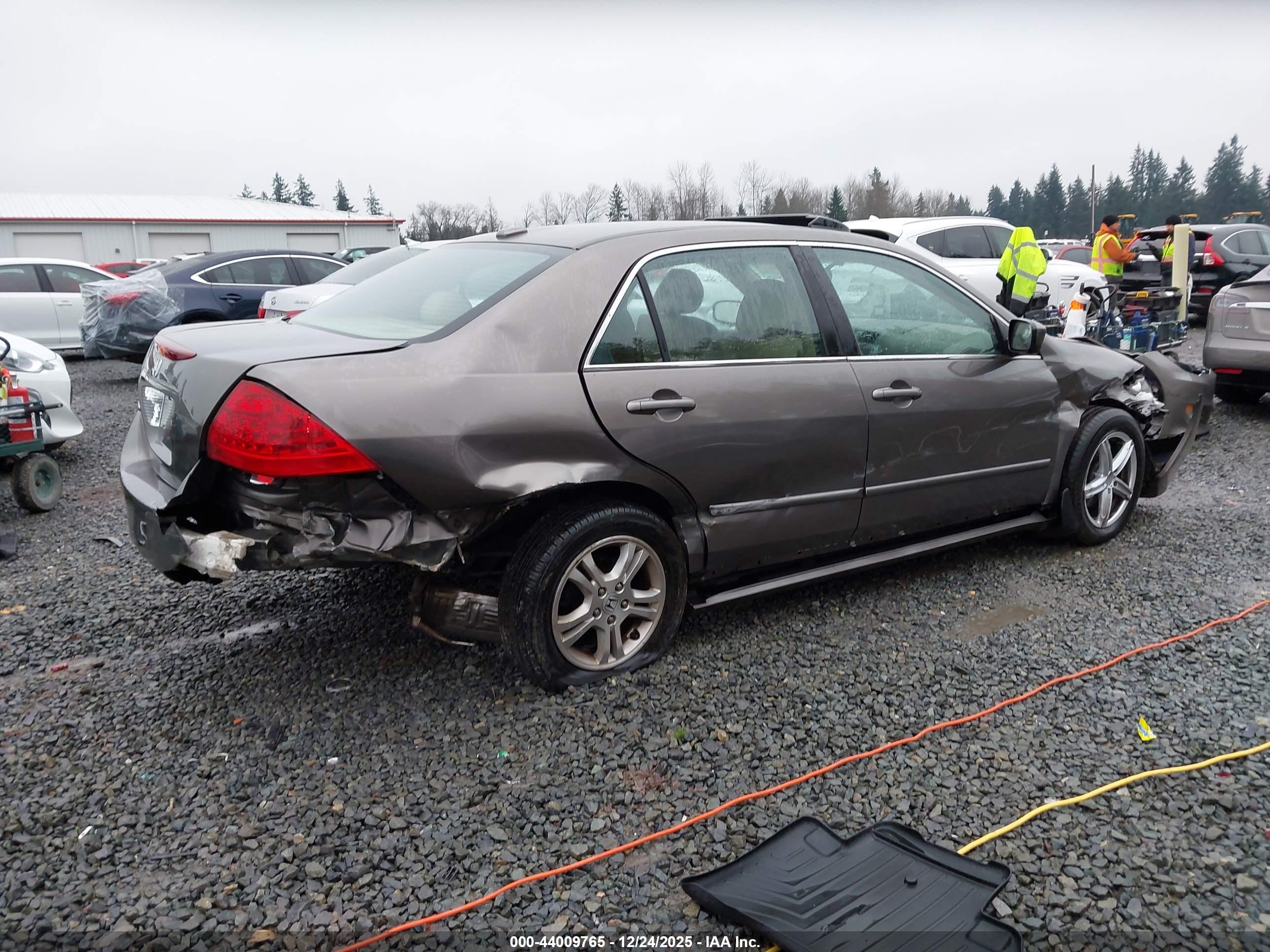 HONDA ACCORD image 4