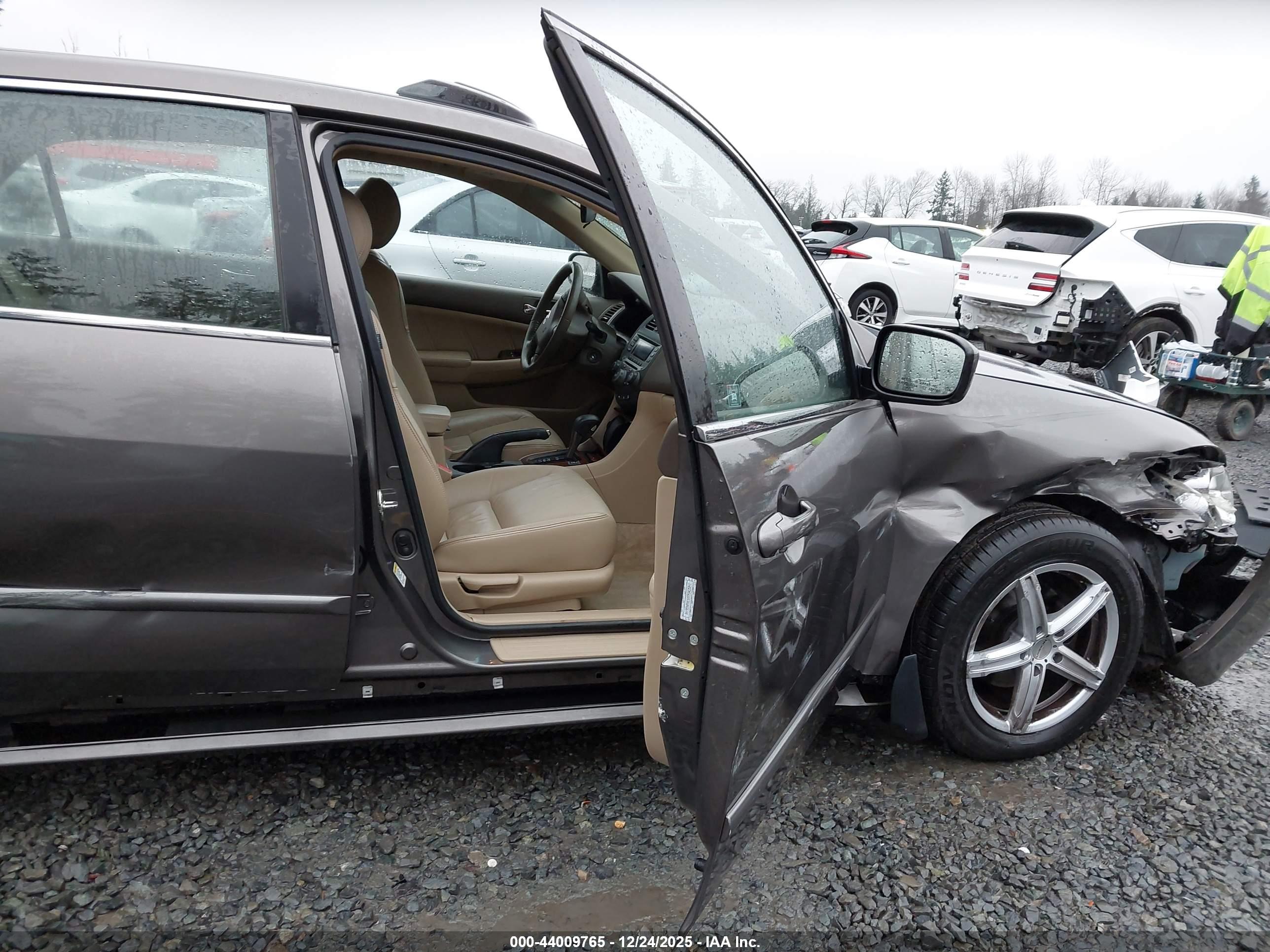 HONDA ACCORD image 5