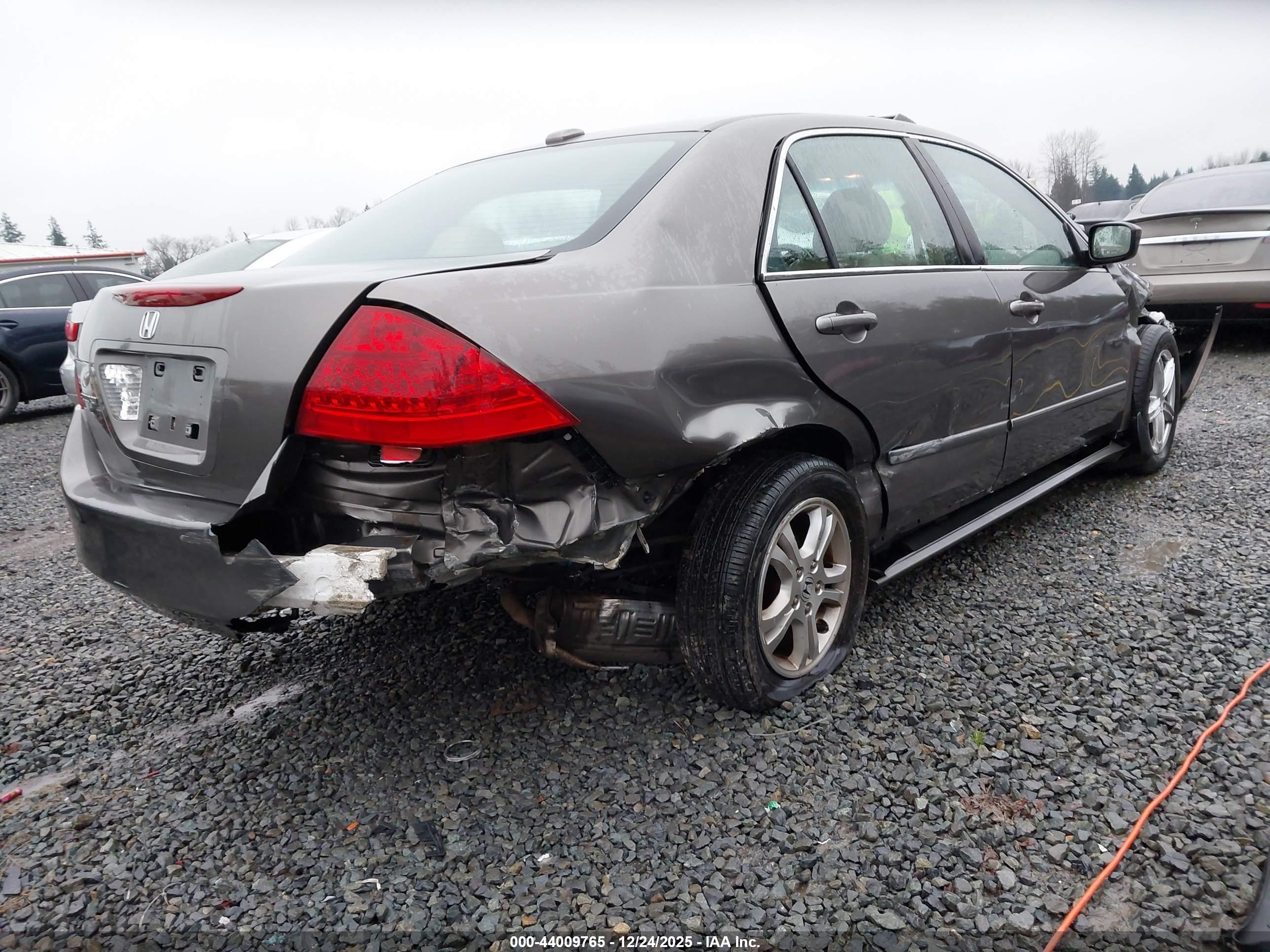 HONDA ACCORD image 6