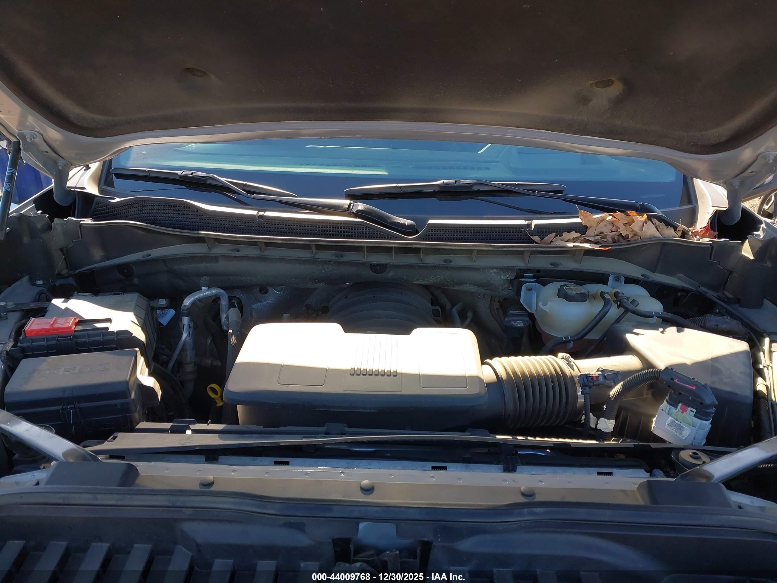 CHEVROLET SILVERADO image 10